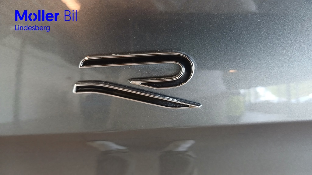 Volkswagen Passat CRA77G