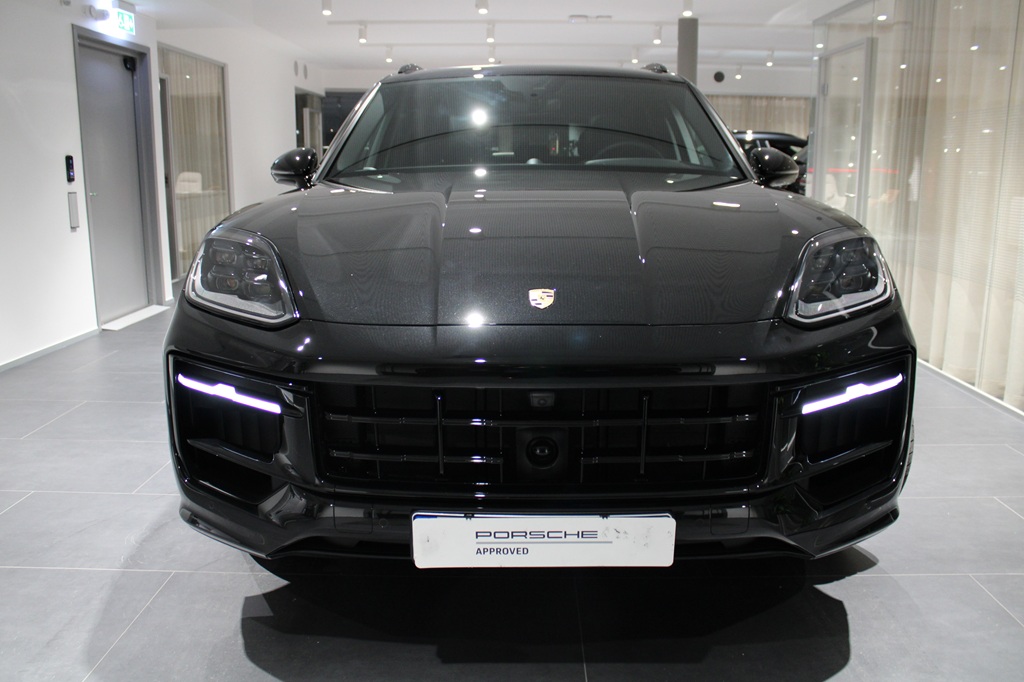Porsche Cayenne CRT02Y