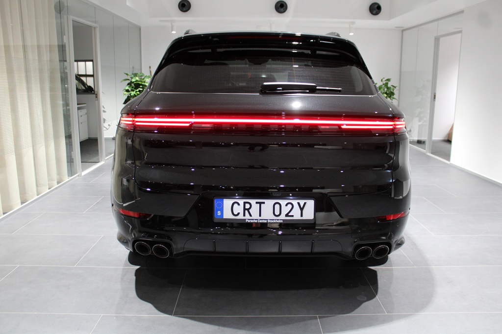 Porsche Cayenne CRT02Y
