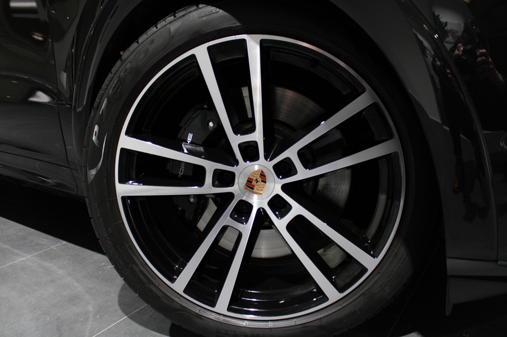 Porsche Cayenne CRT02Y