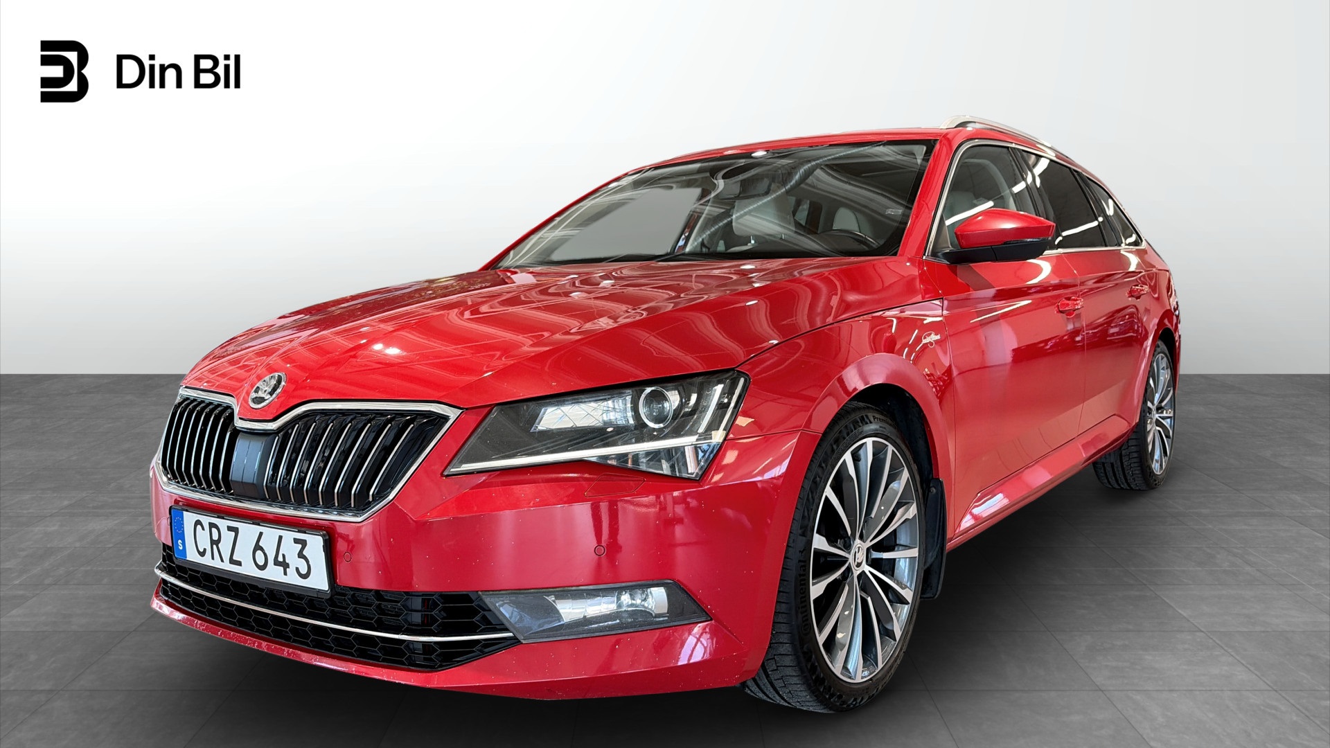 Skoda Superb Combi CRZ643