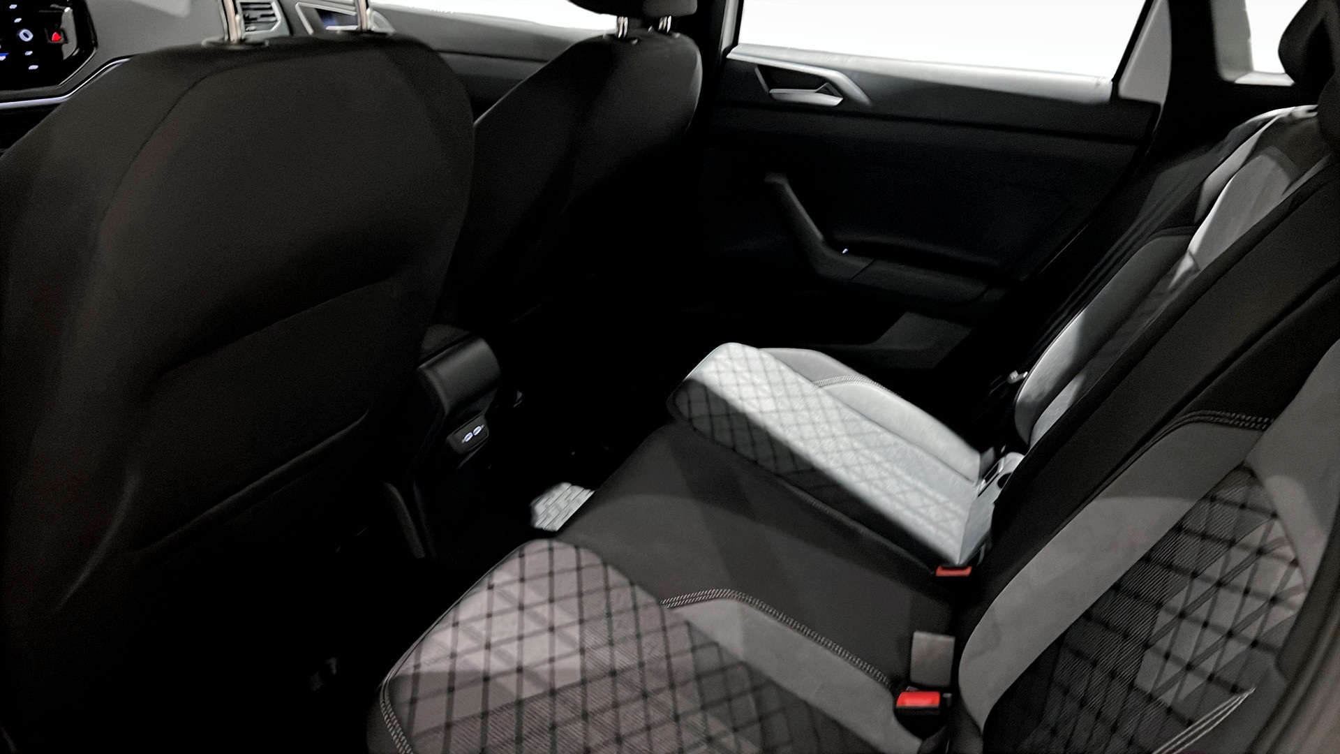 Volkswagen Taigo CSJ86X