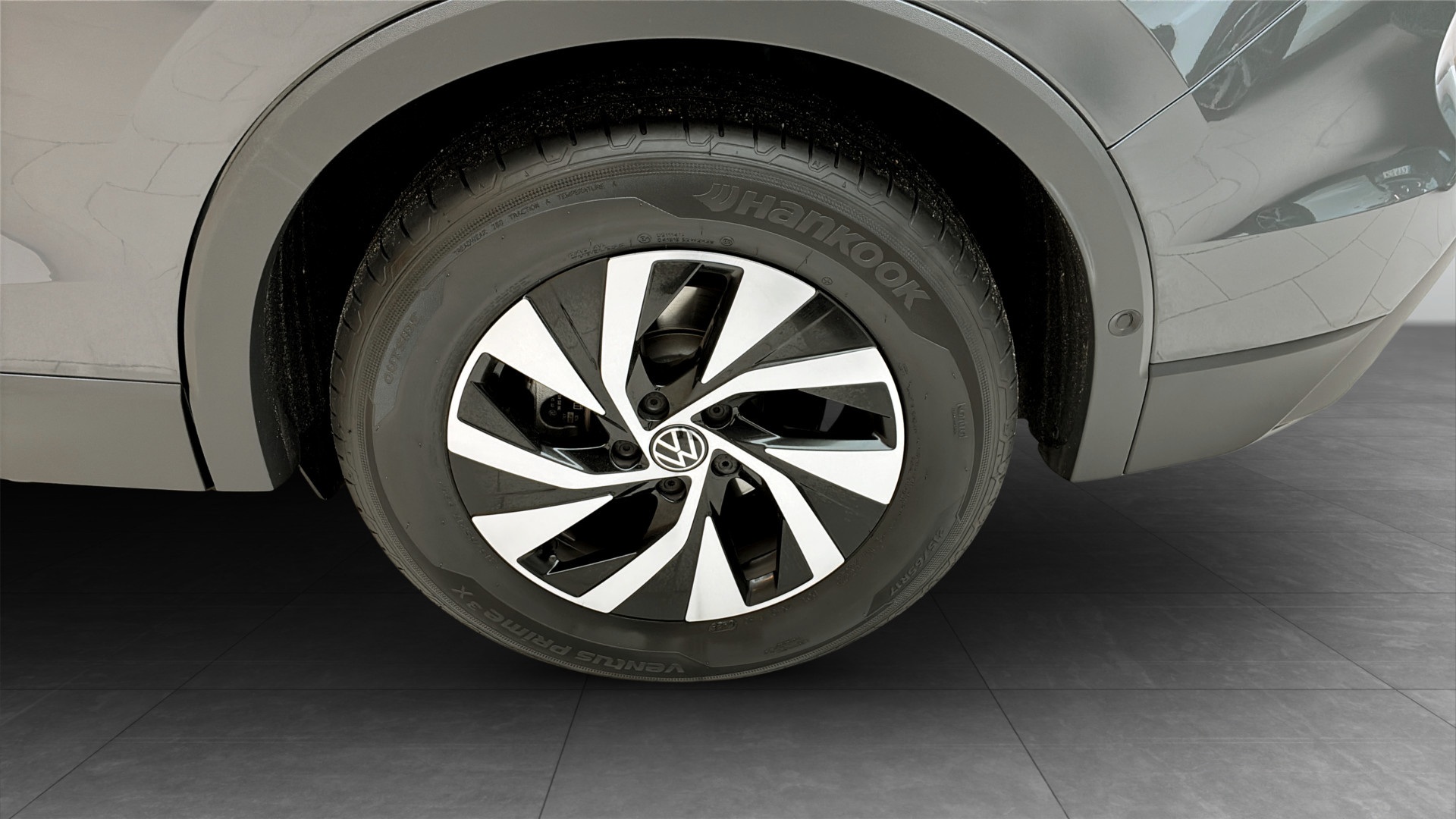 Volkswagen Tiguan CWB87F
