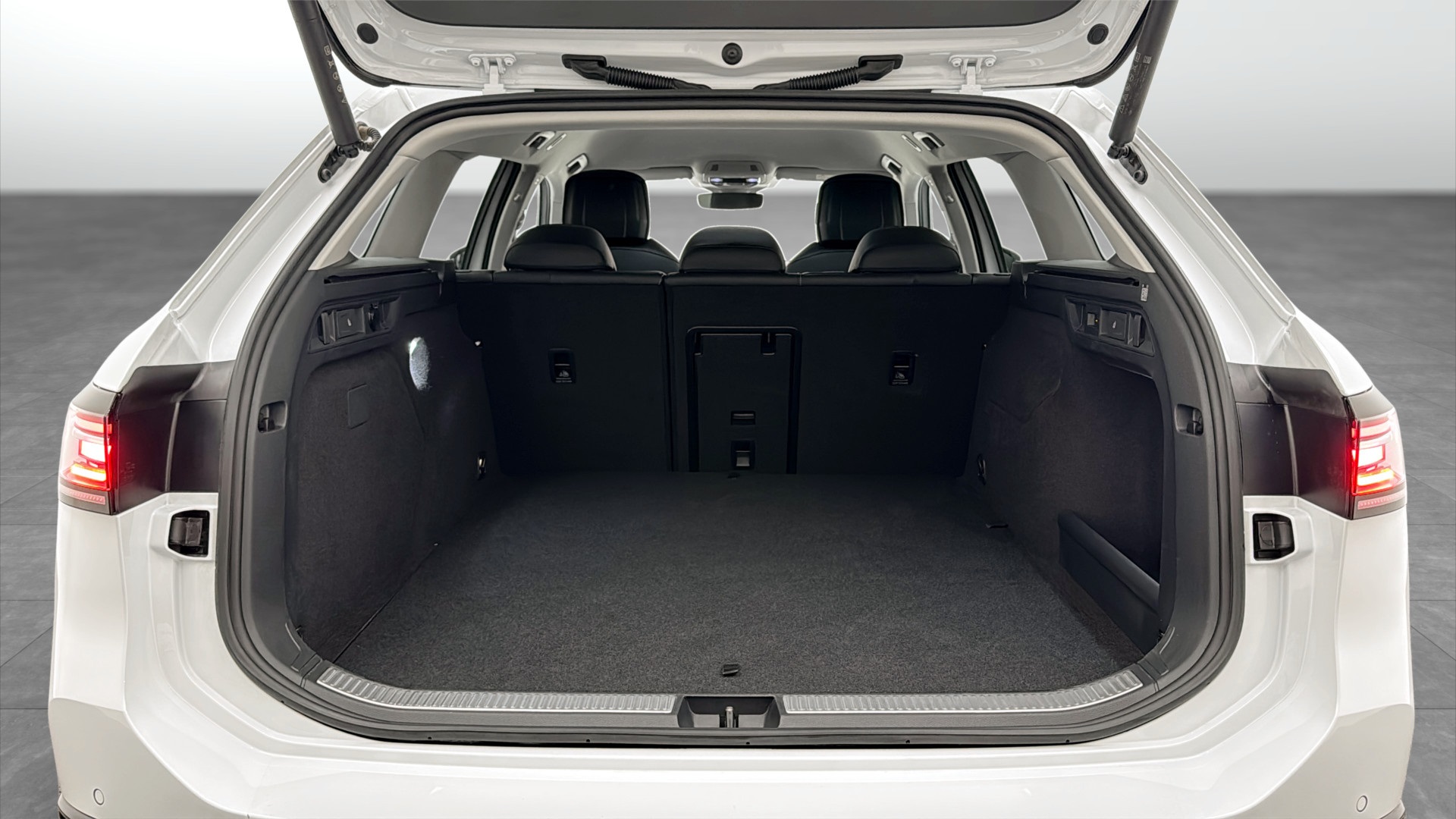 Volkswagen Passat Sportscombi CWH49J