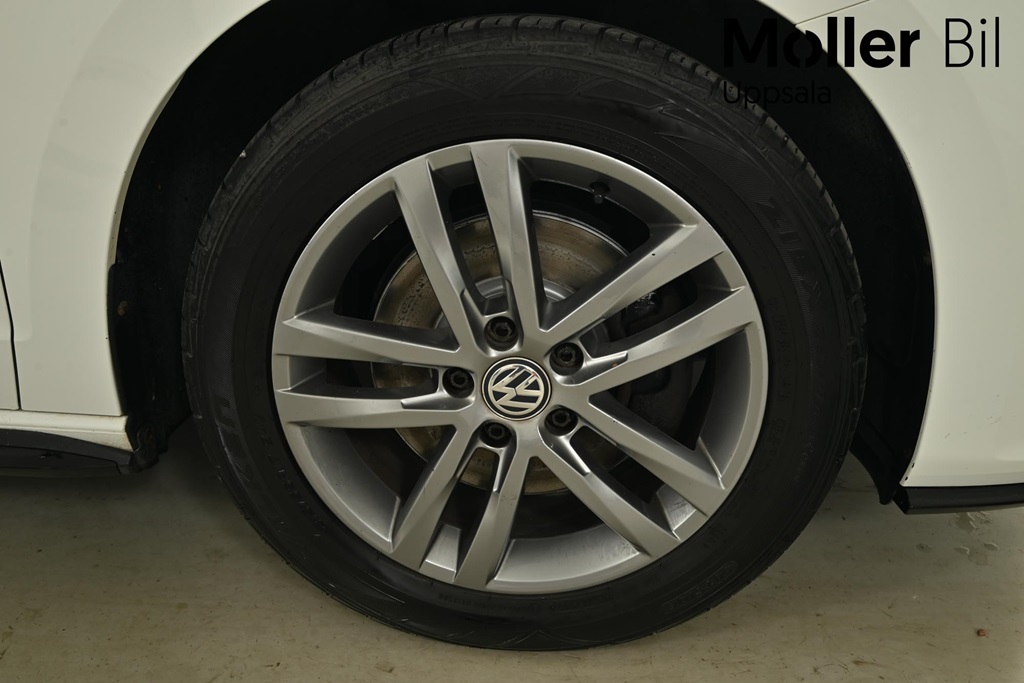 Volkswagen Touran CXW895