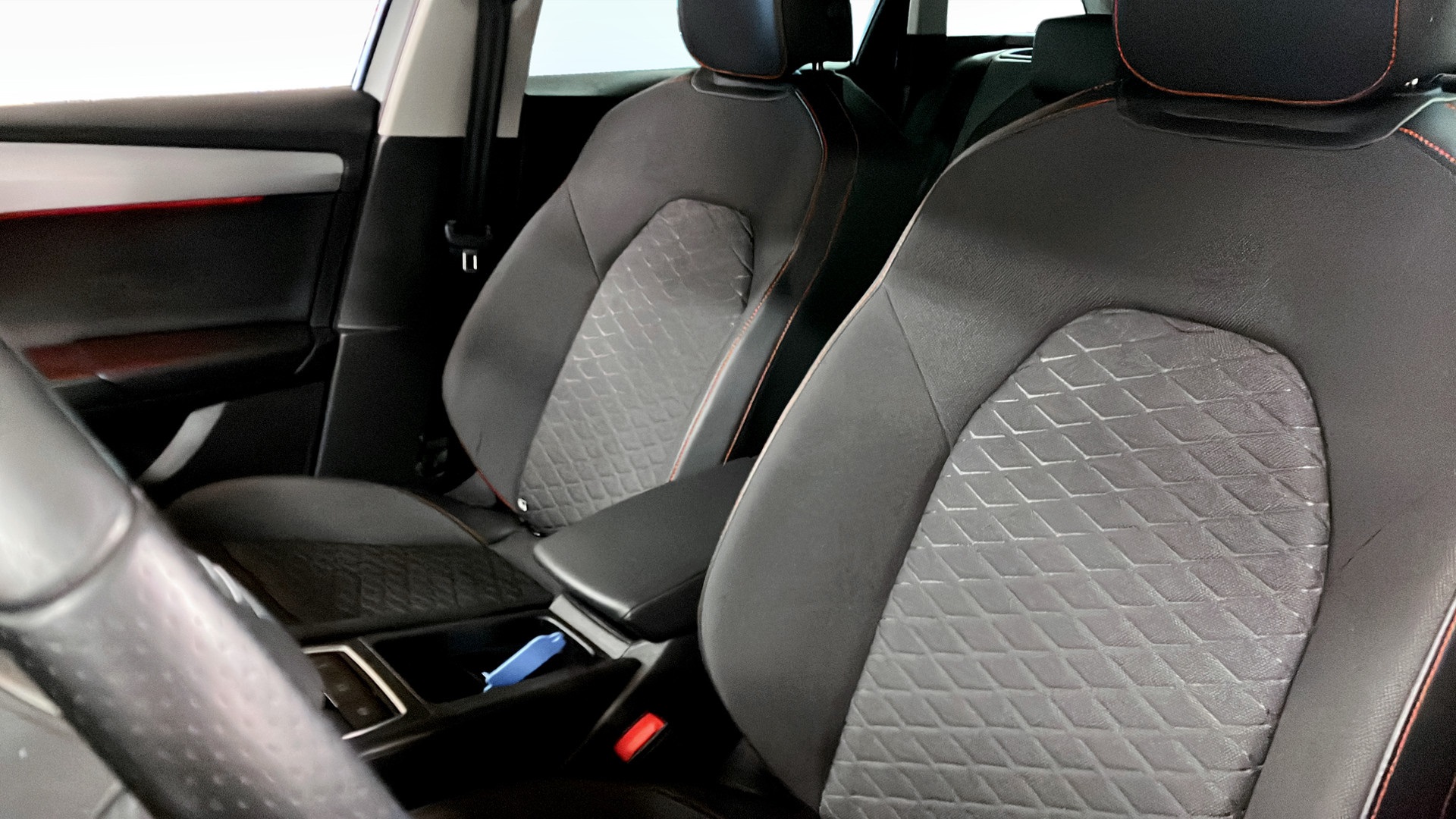 SEAT Leon Sportstourer CYK86Y