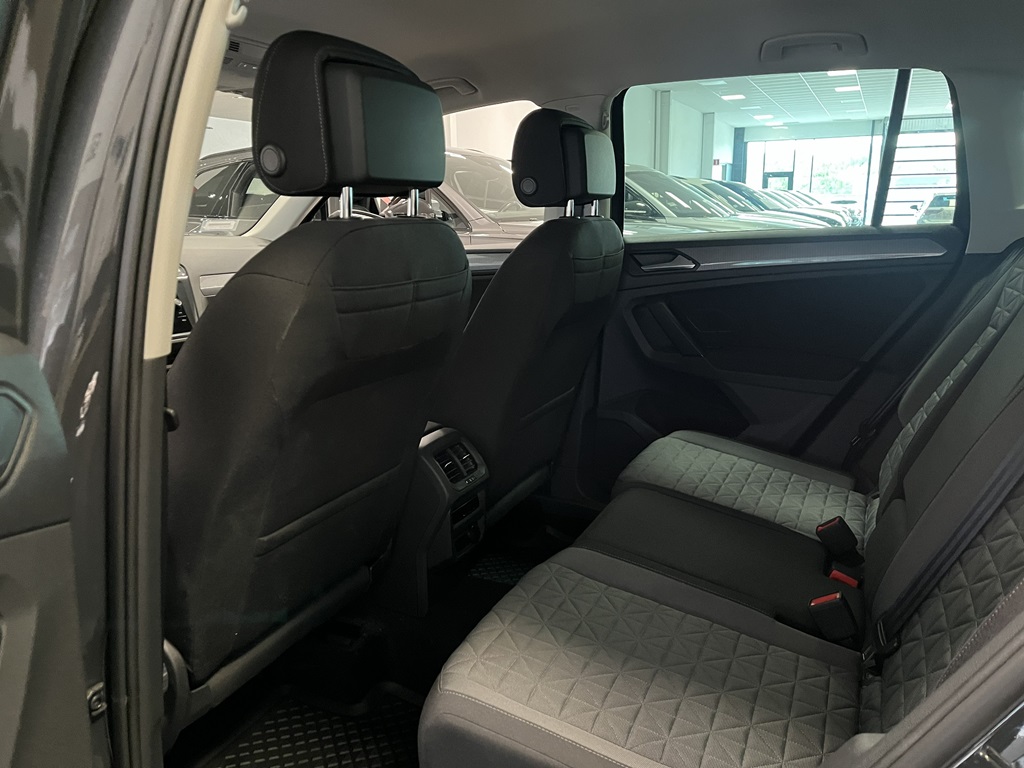 Volkswagen Tiguan DAC34B