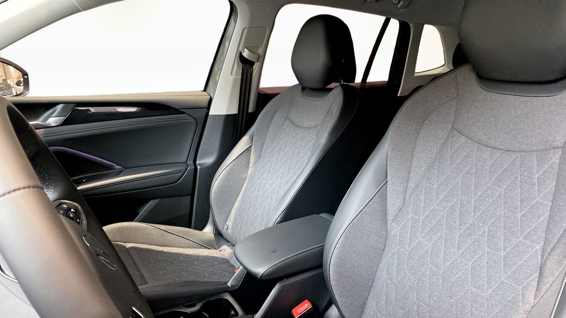 Volkswagen Tiguan DAJ08Z