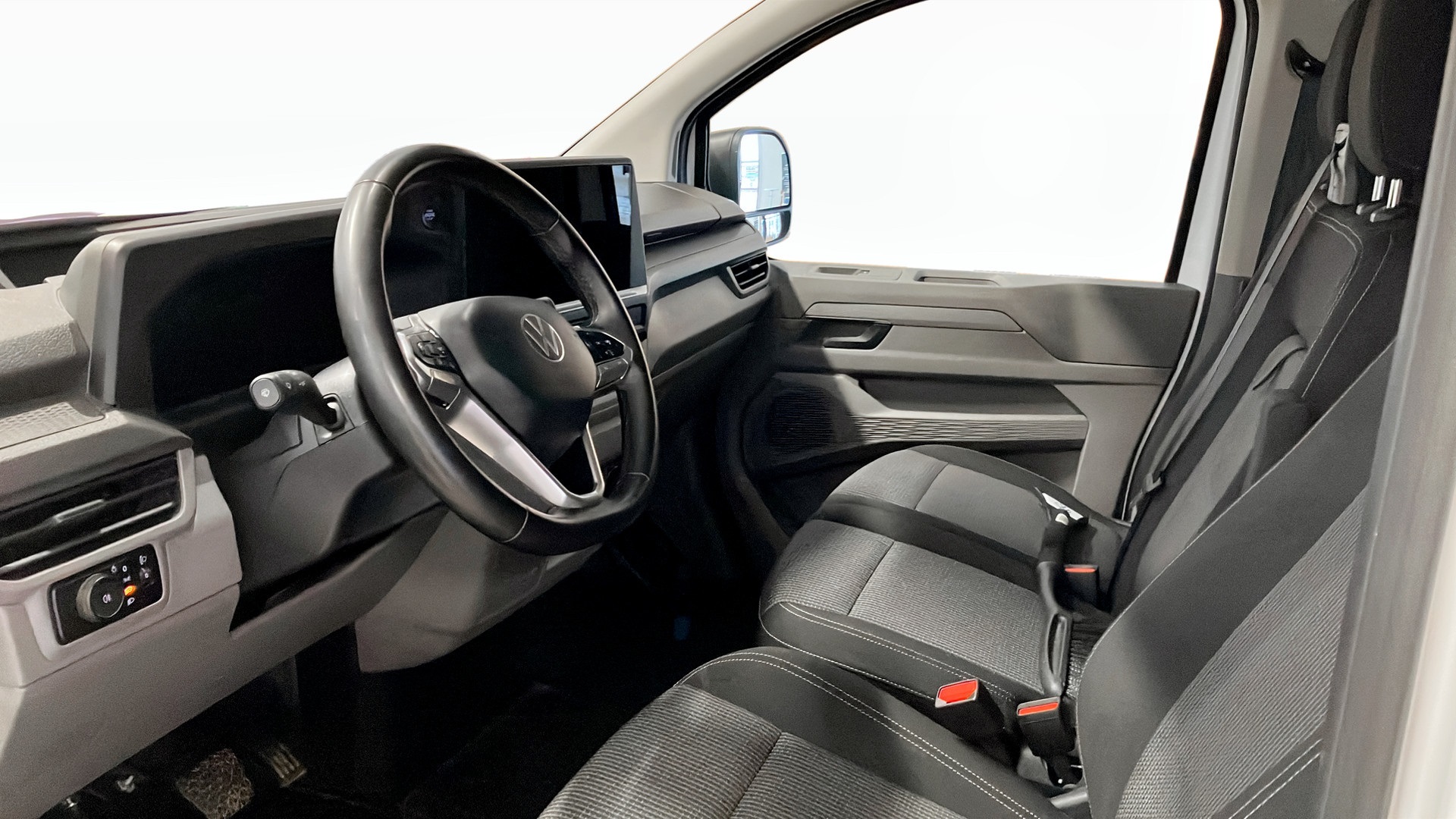 Volkswagen T7 Transporter DAL98G