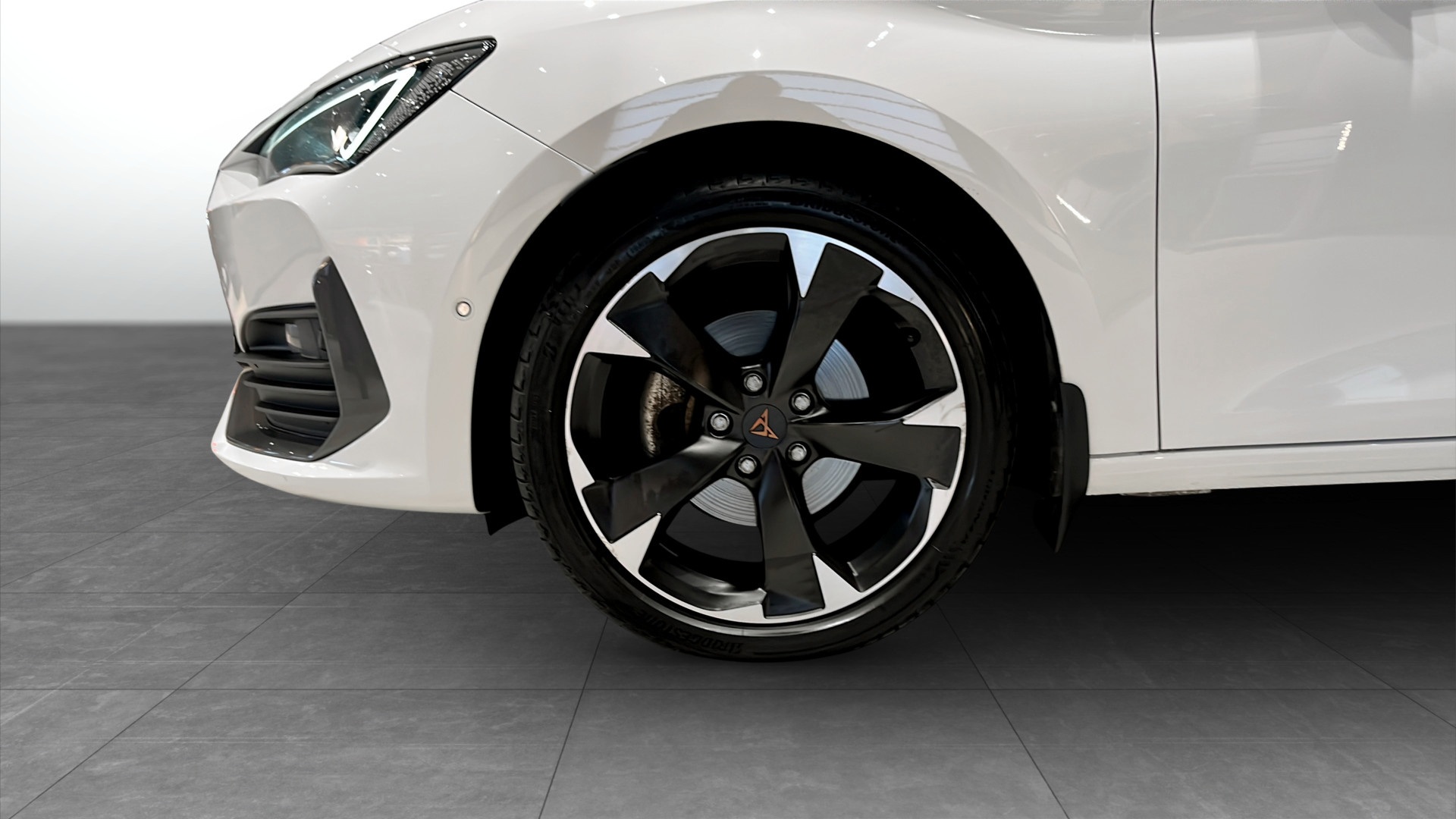 CUPRA Leon DBB402
