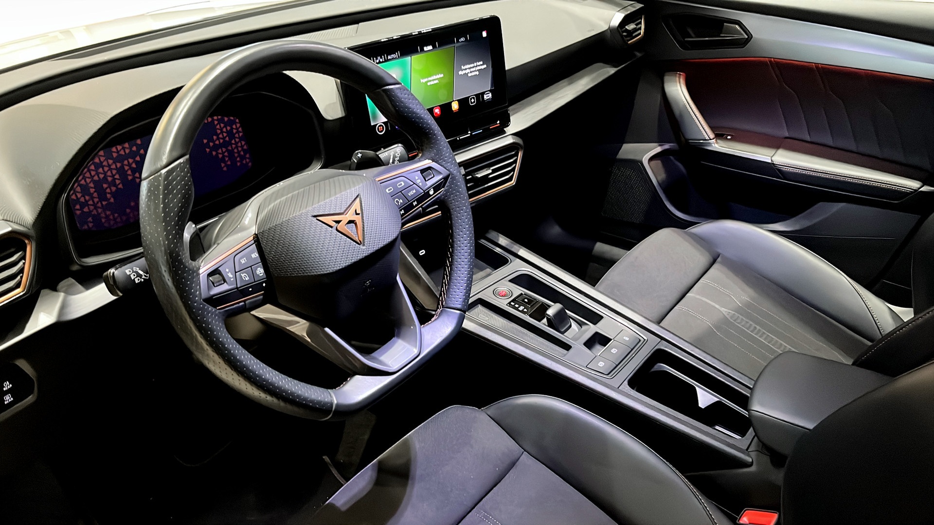 CUPRA Leon DBB402