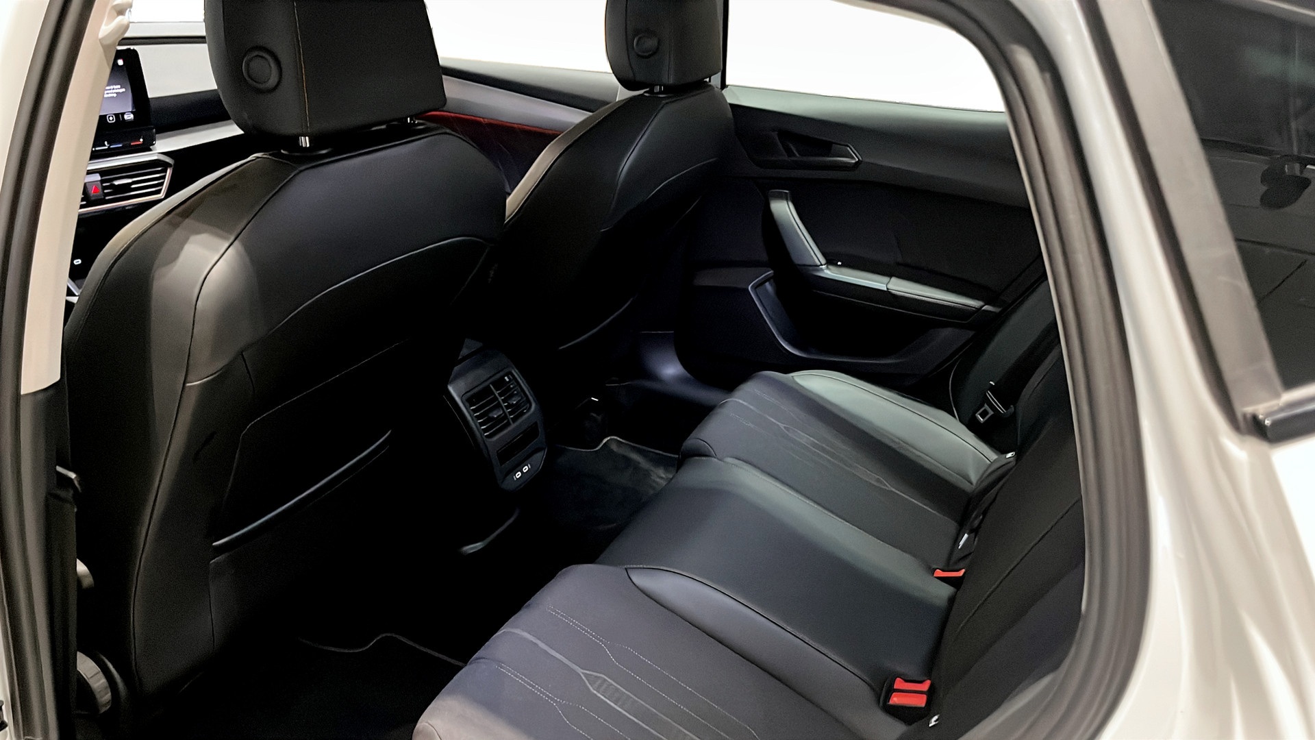 CUPRA Leon DBB402
