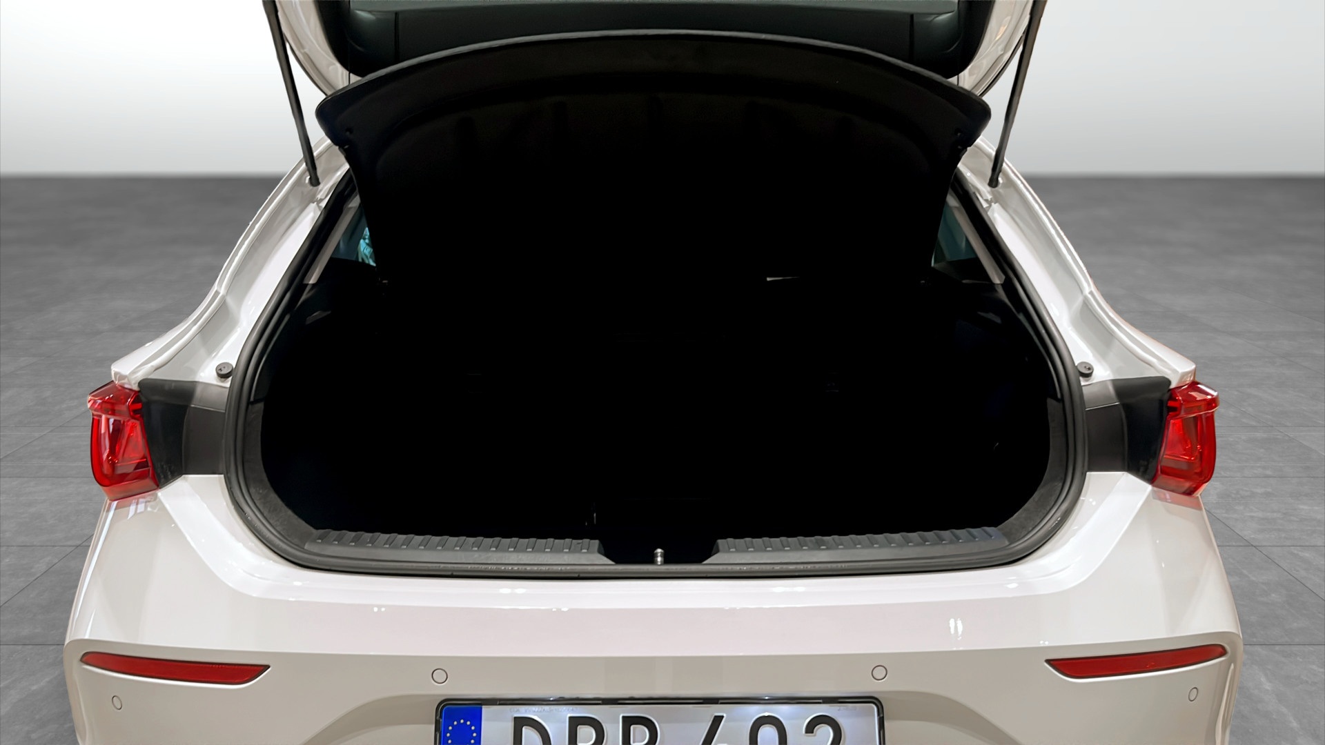 CUPRA Leon DBB402
