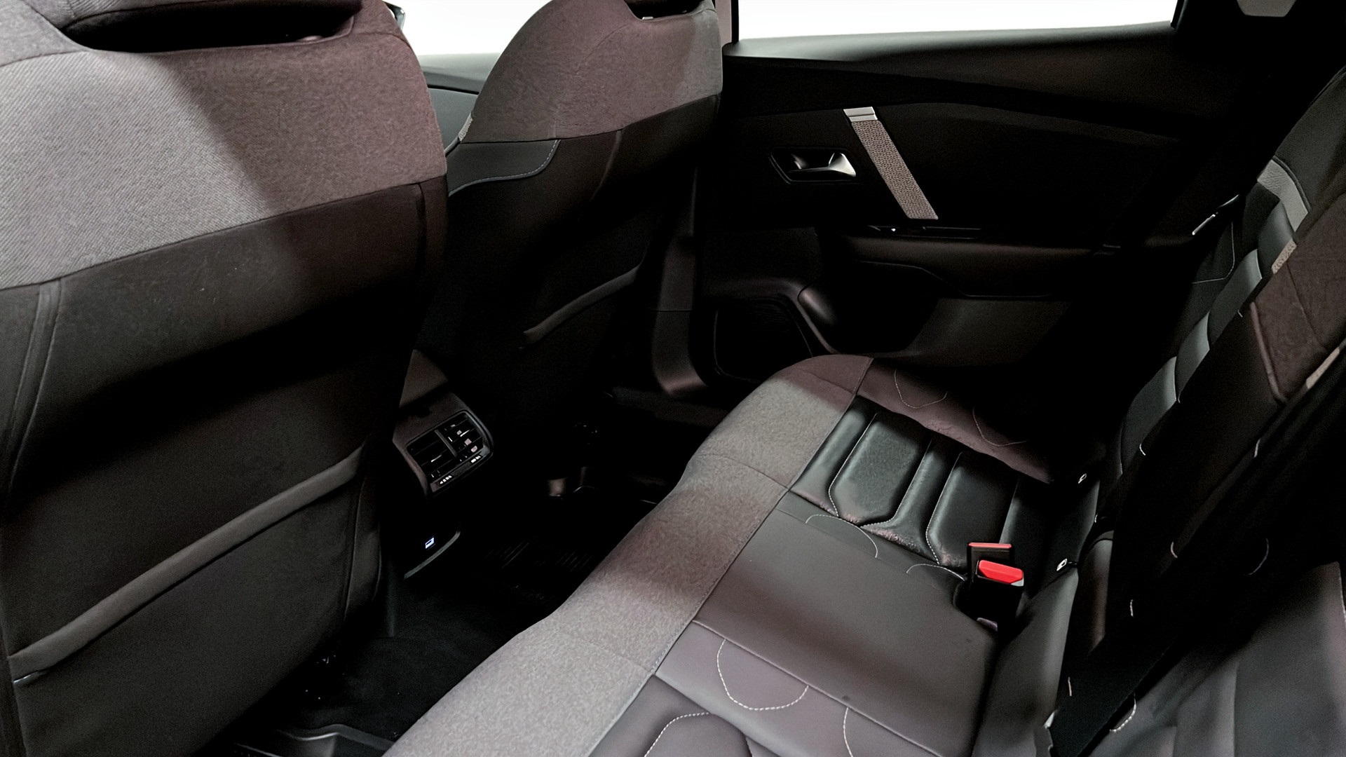 Citroen C4 DBG34N