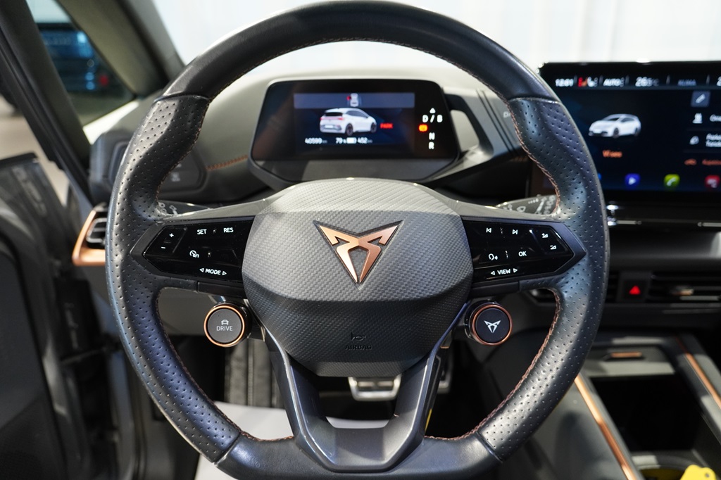 CUPRA Born DBJ04L