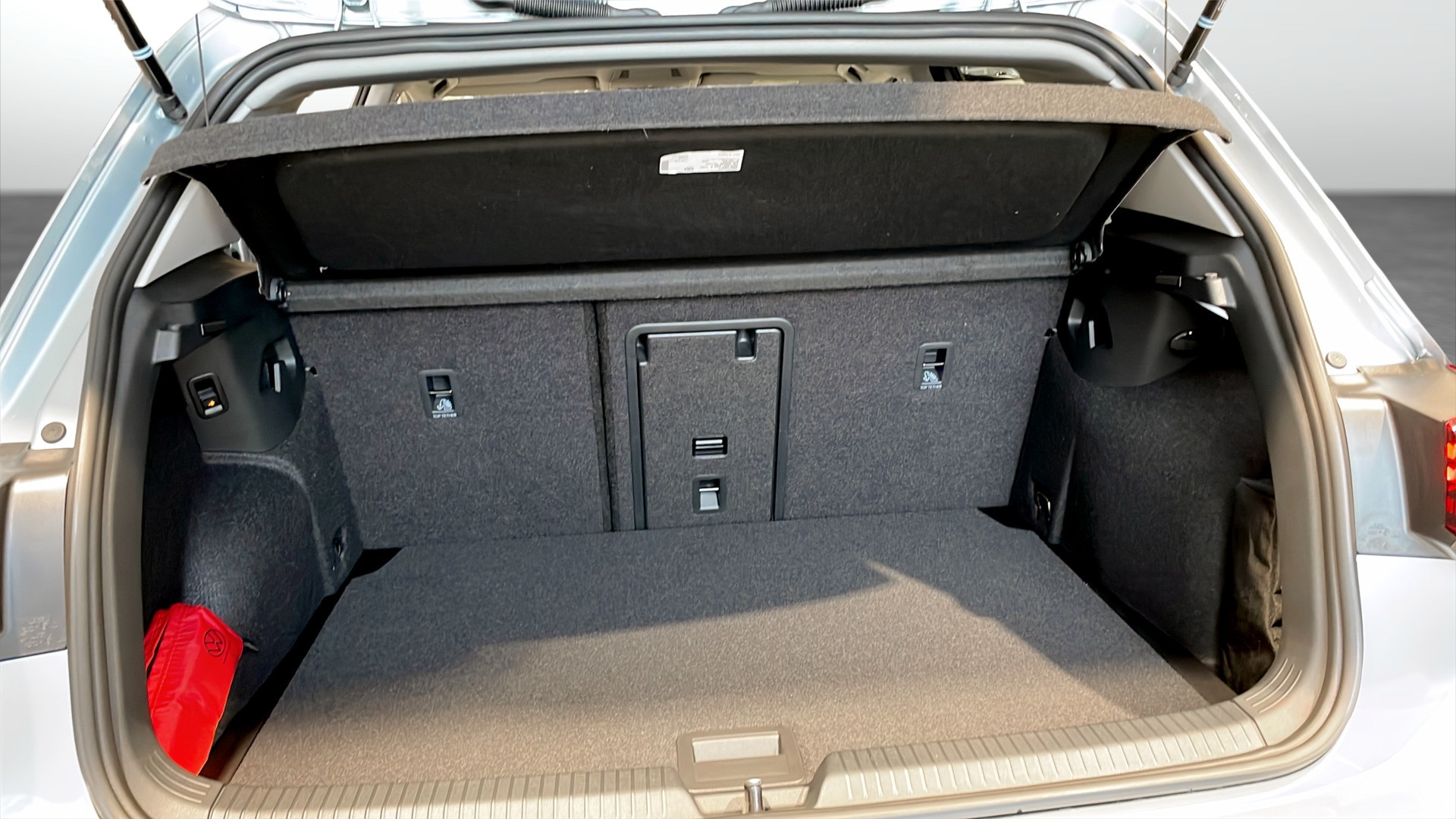 Volkswagen Golf DBK16P