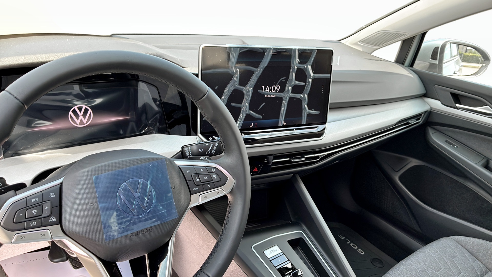 Volkswagen Golf DBK16X