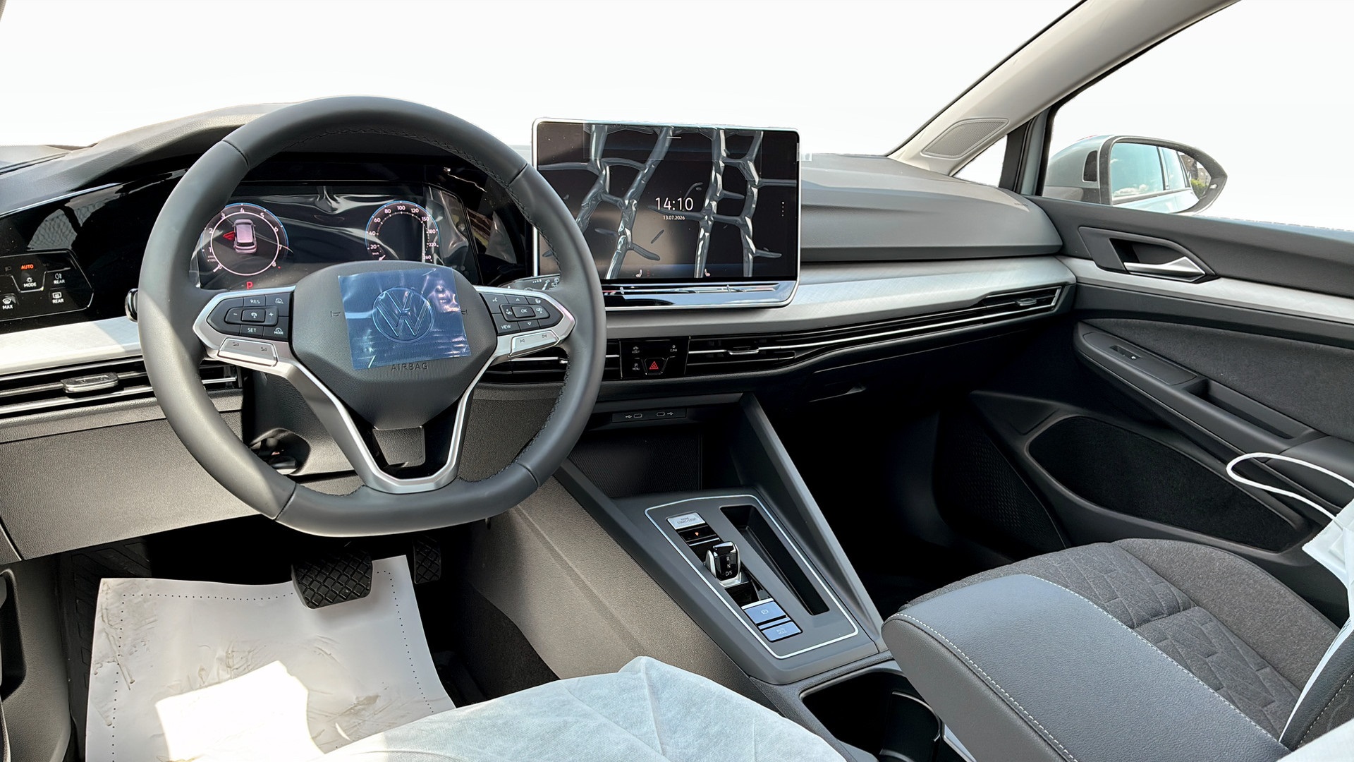 Volkswagen Golf DBK16X