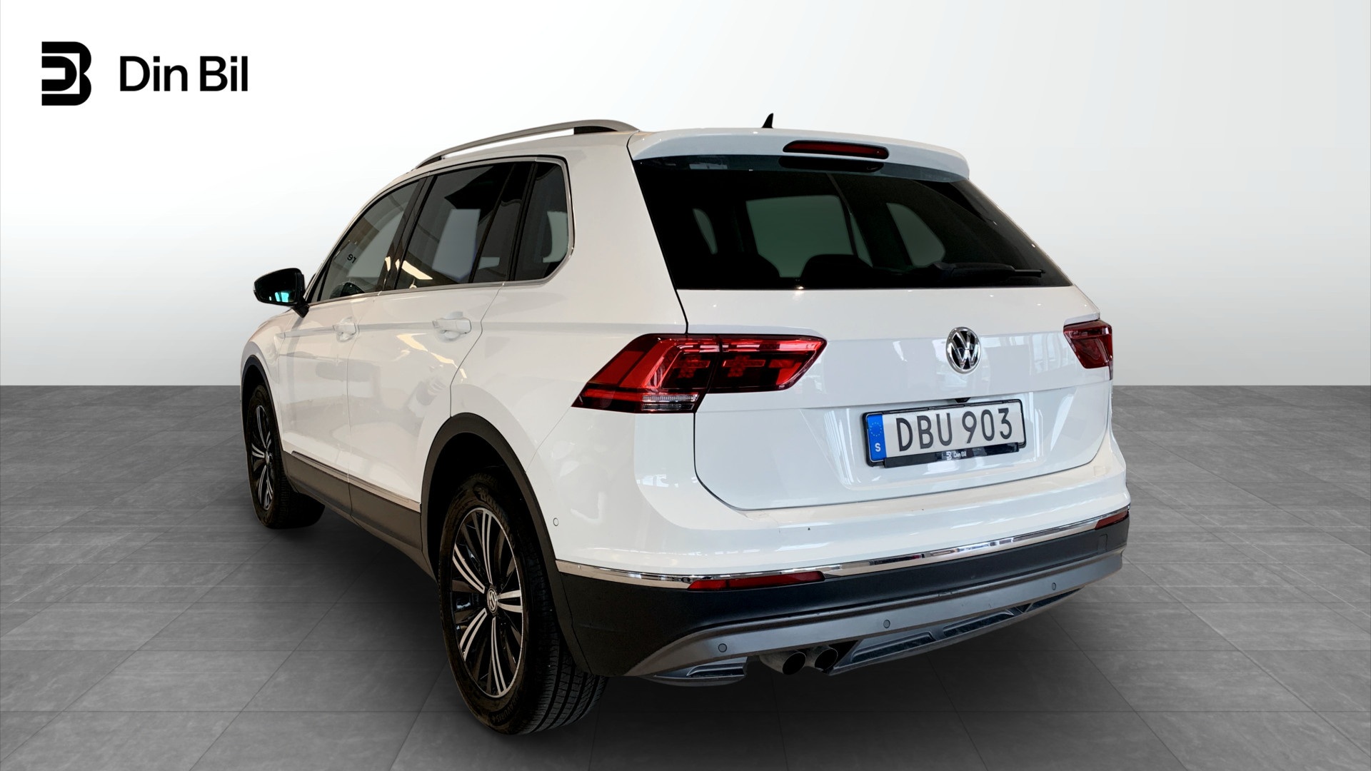 Volkswagen Tiguan DBU903
