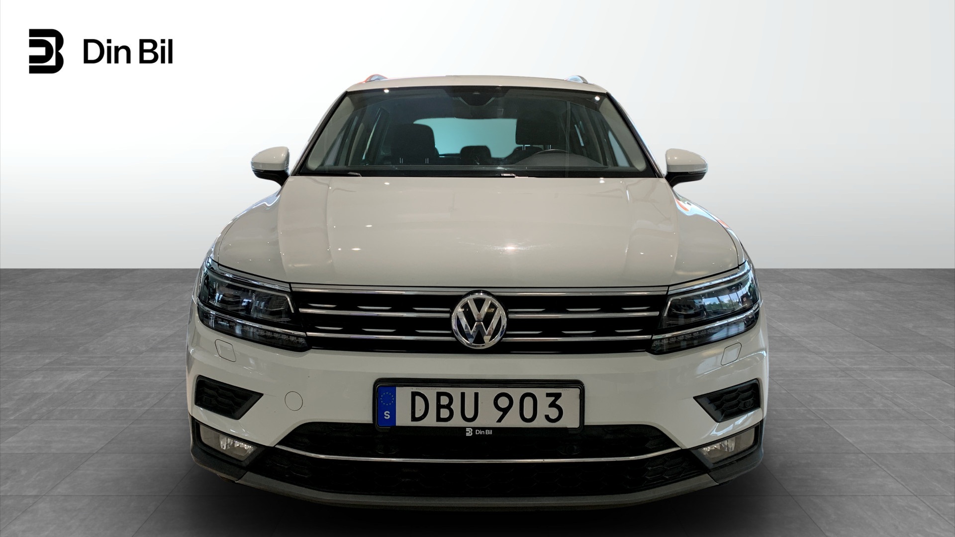 Volkswagen Tiguan DBU903