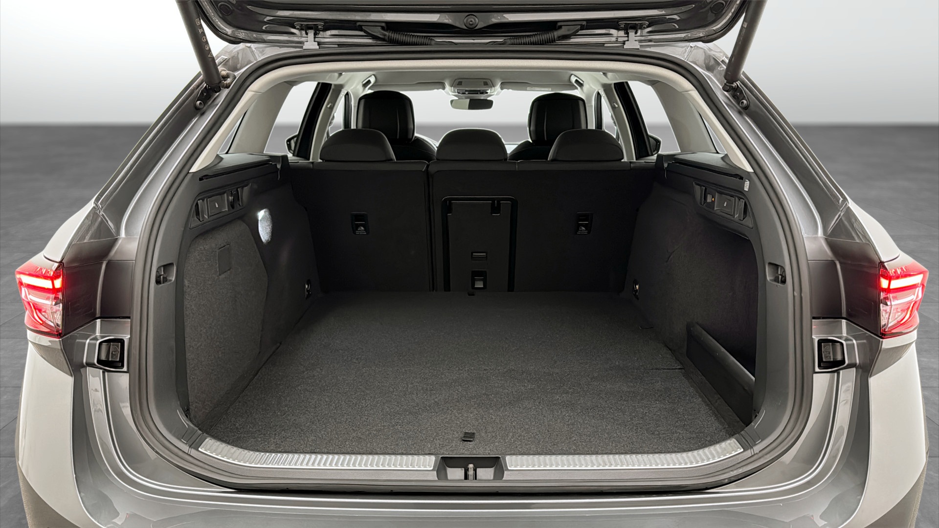 Skoda Superb DCH51H