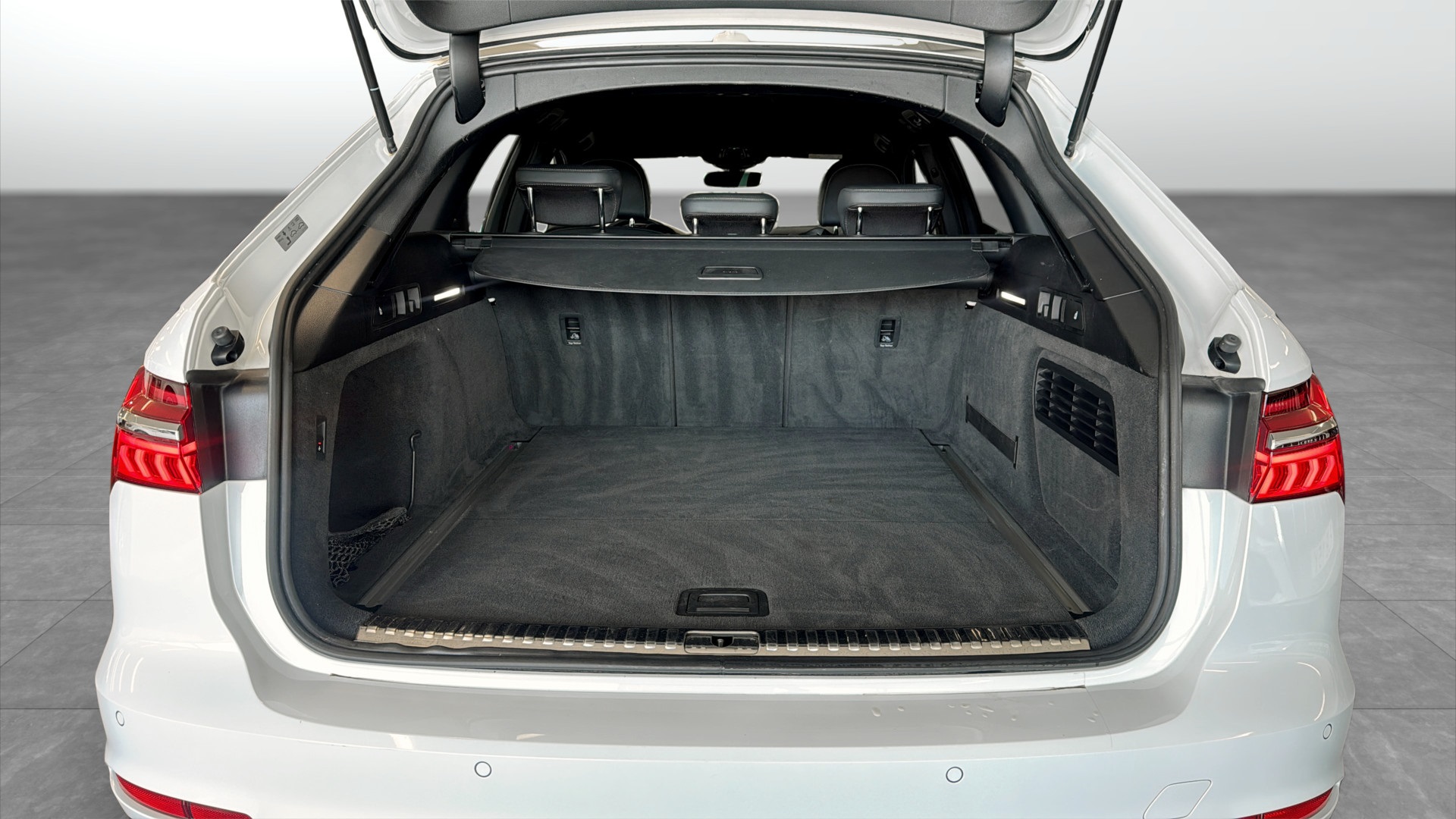 Audi A6 Avant DCK56S