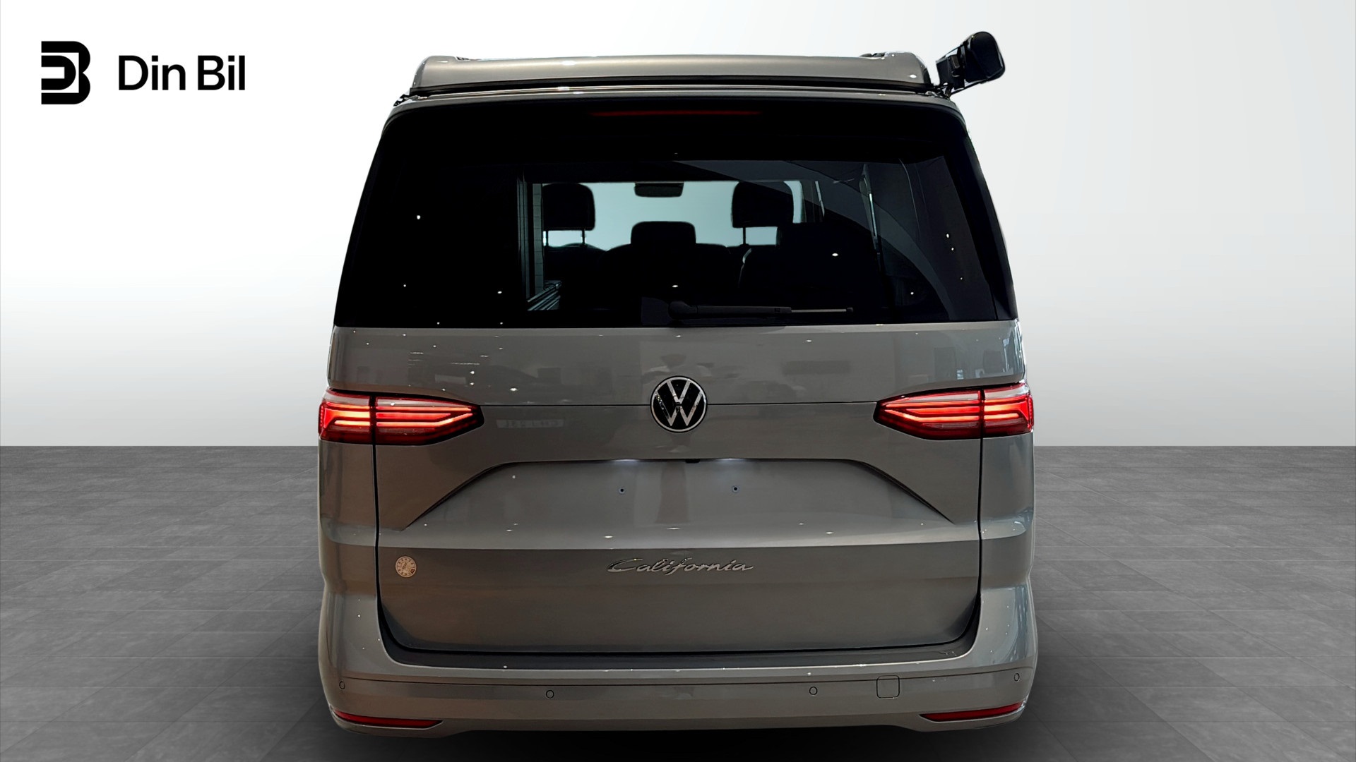 Volkswagen T7 California DCX97M