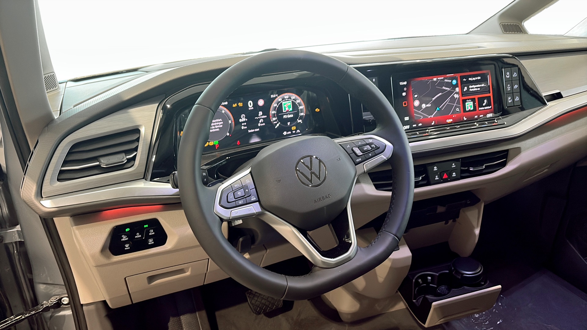 Volkswagen T7 California DCX97M
