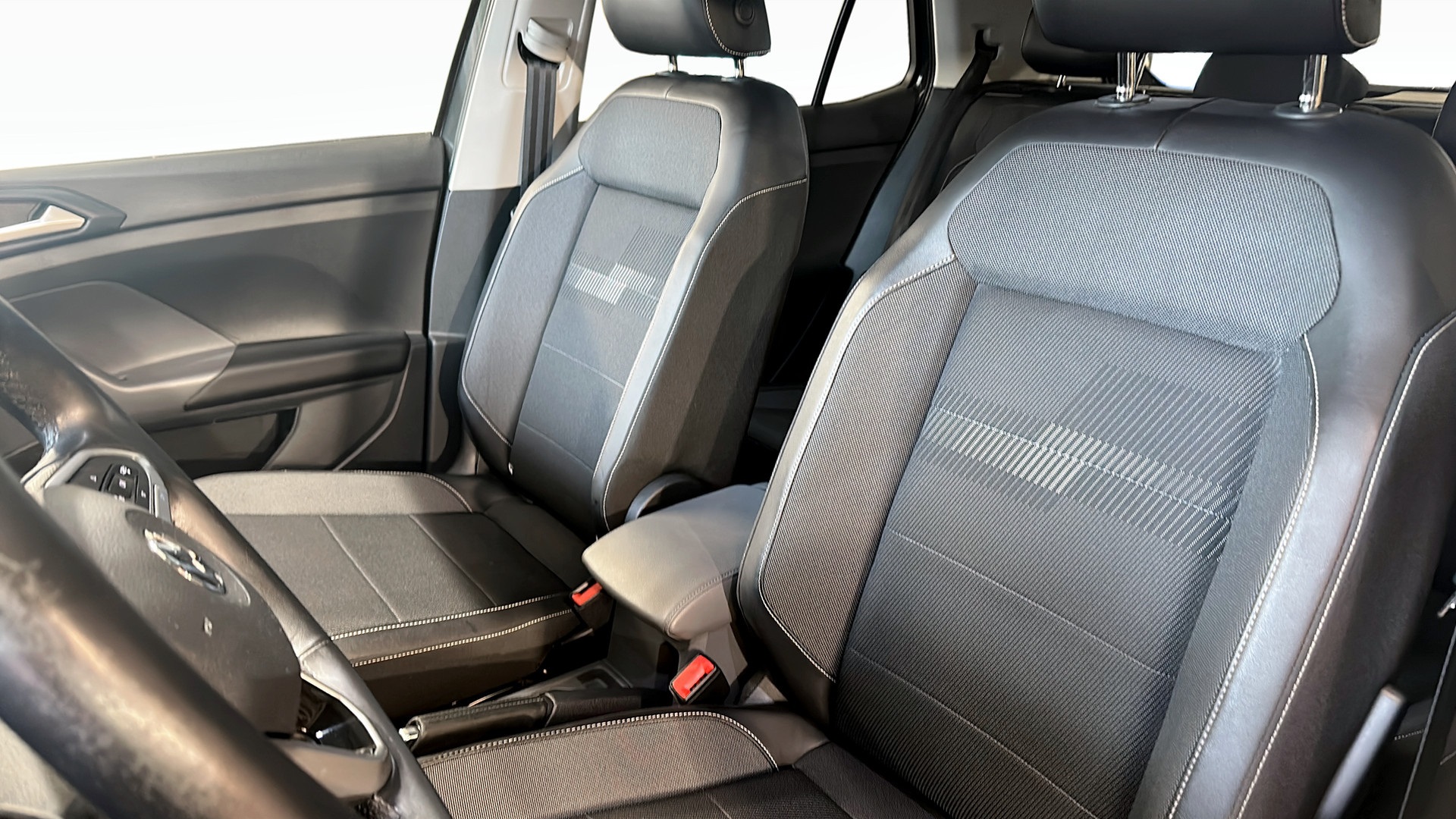 Volkswagen T-Cross DDG56K