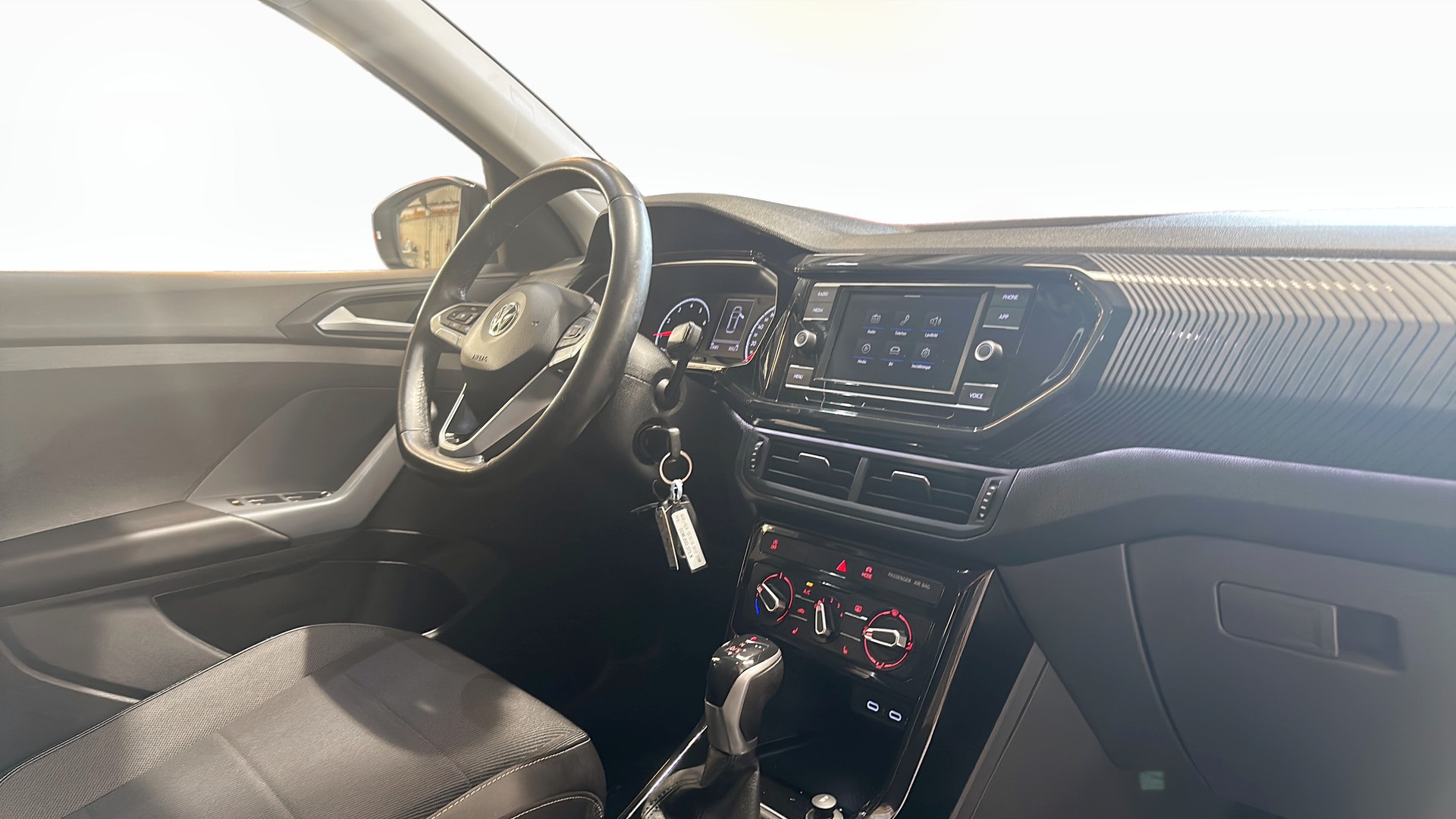 Volkswagen T-Cross DDG56K