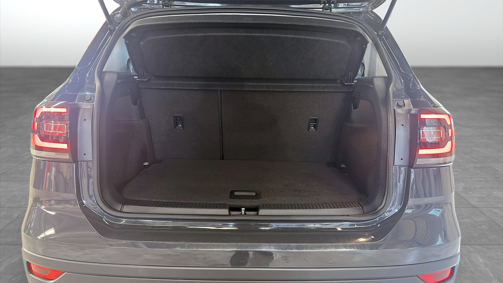 Volkswagen T-Cross DDG56K