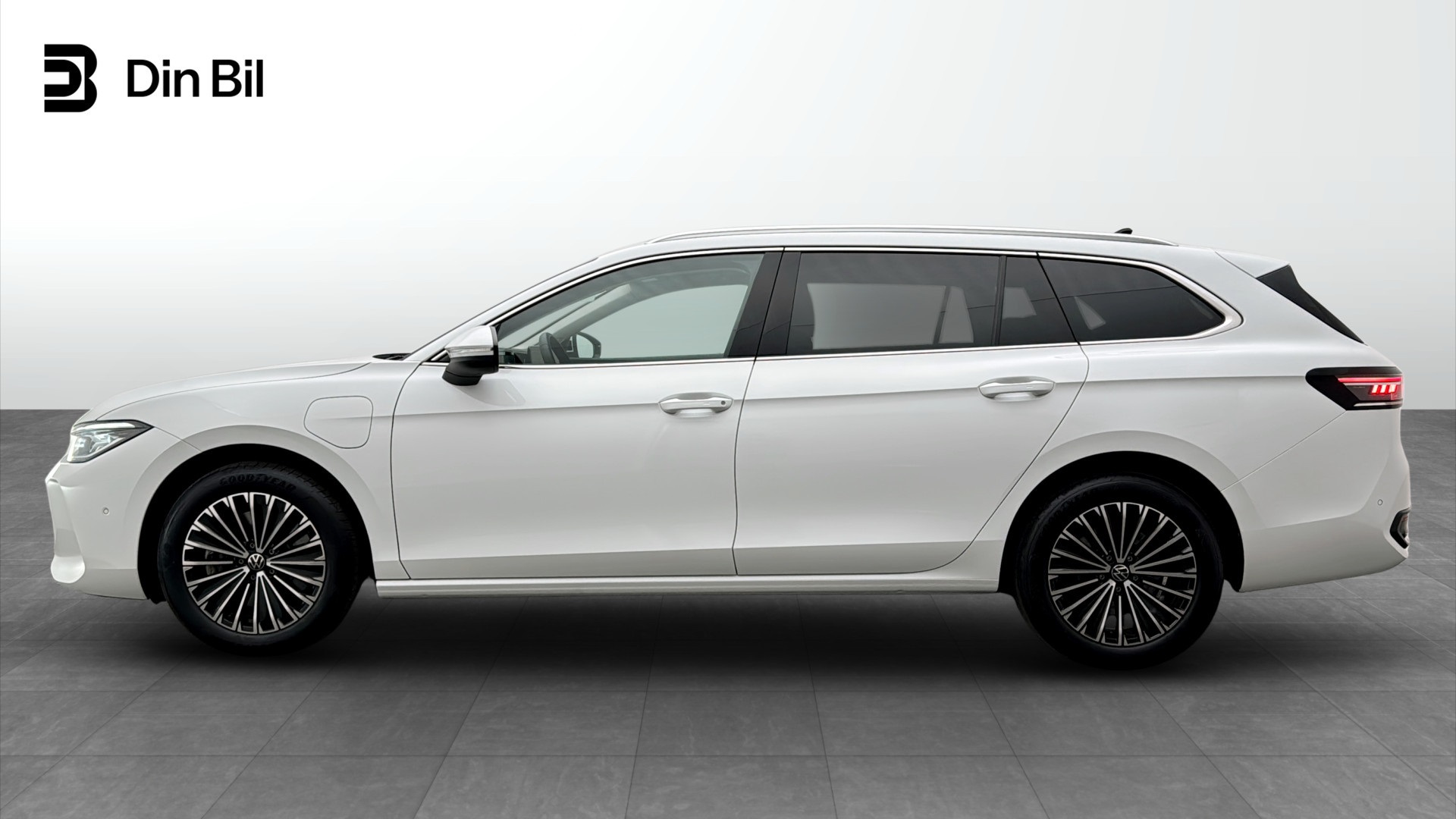 Volkswagen Passat DDG97S
