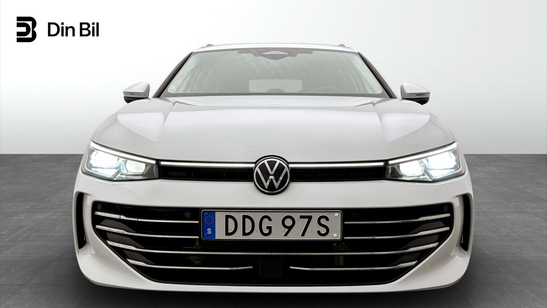 Volkswagen Passat DDG97S
