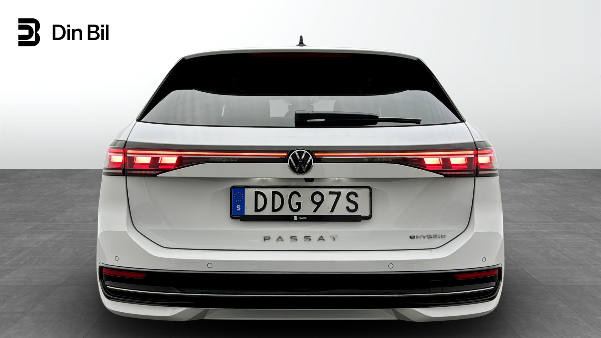 Volkswagen Passat DDG97S