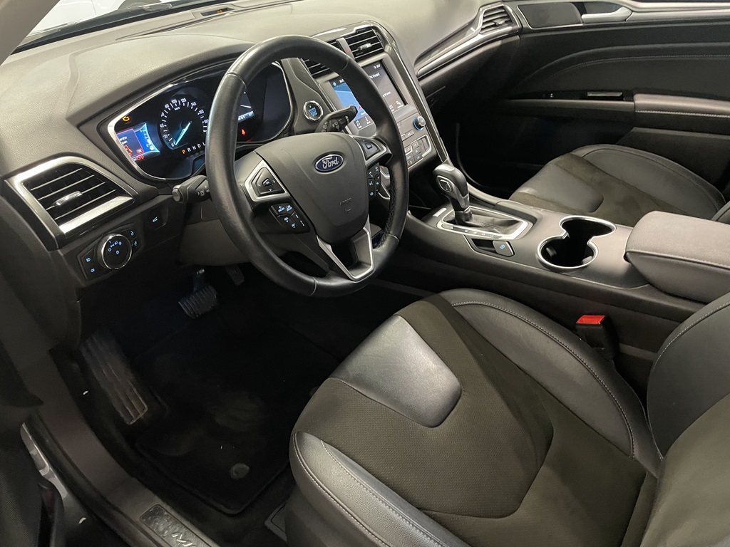 Ford Mondeo DDO708