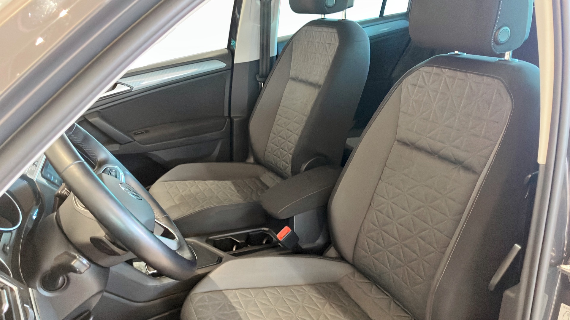 Volkswagen Tiguan DDP03K