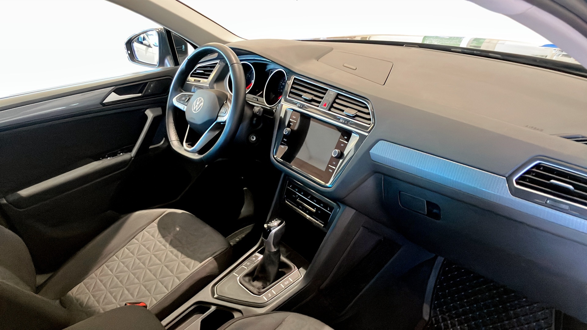 Volkswagen Tiguan DDP03K