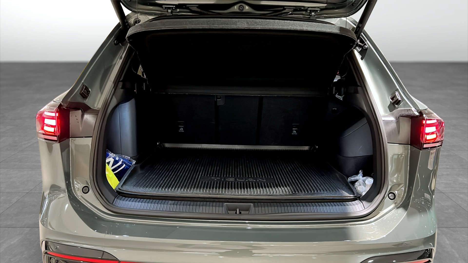 Volkswagen Tiguan DEG16H