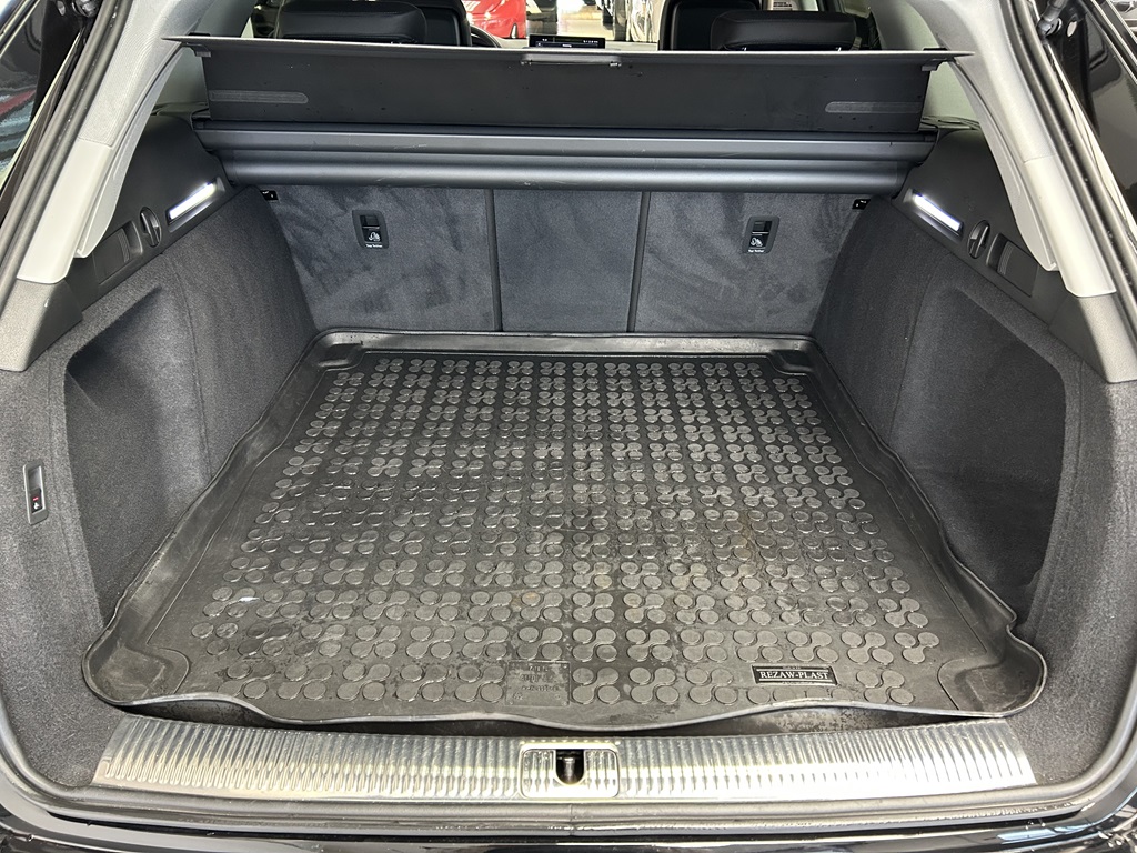 Audi A4 Avant DEJ03B