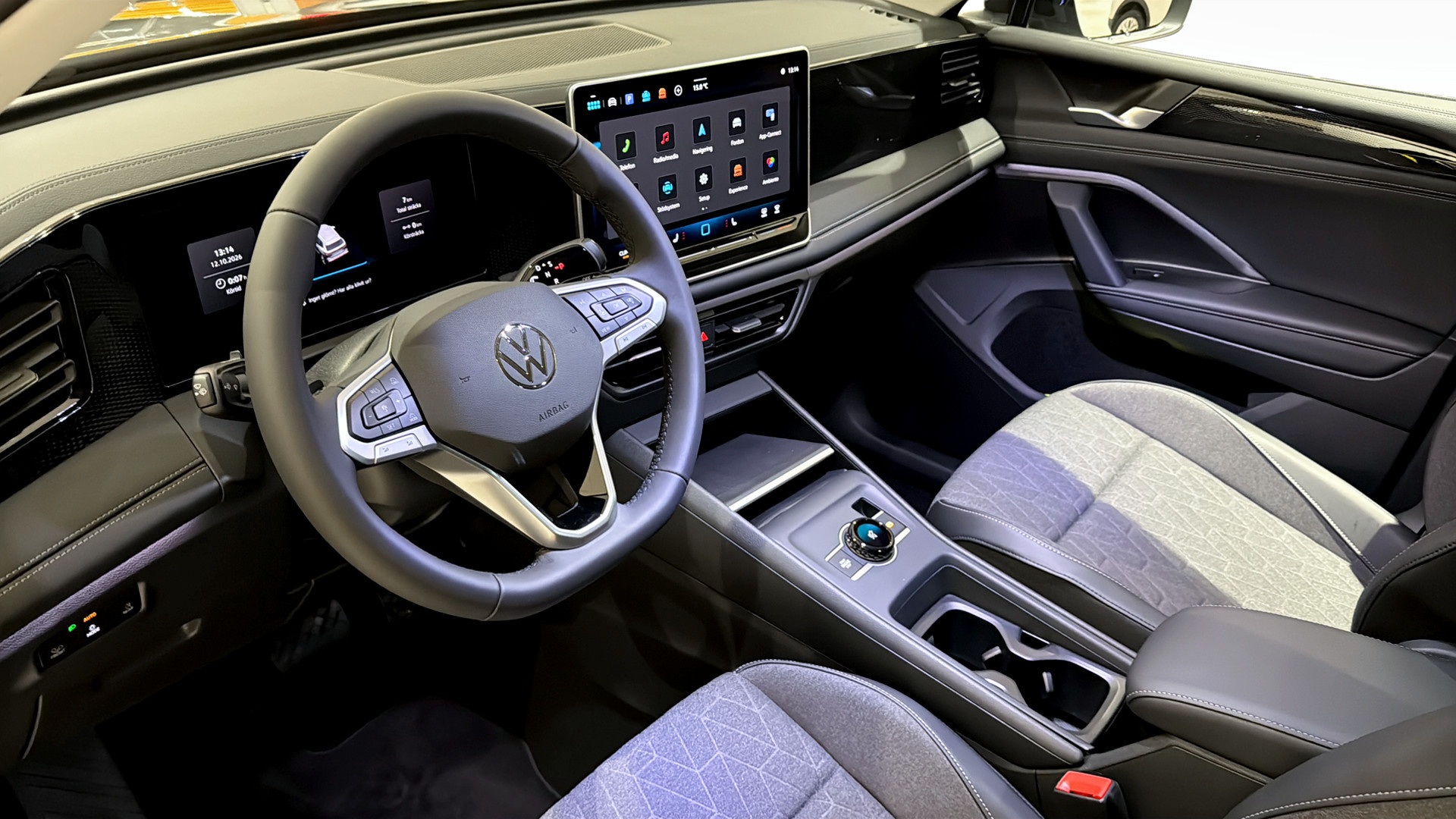 Volkswagen Tiguan DEJ14G