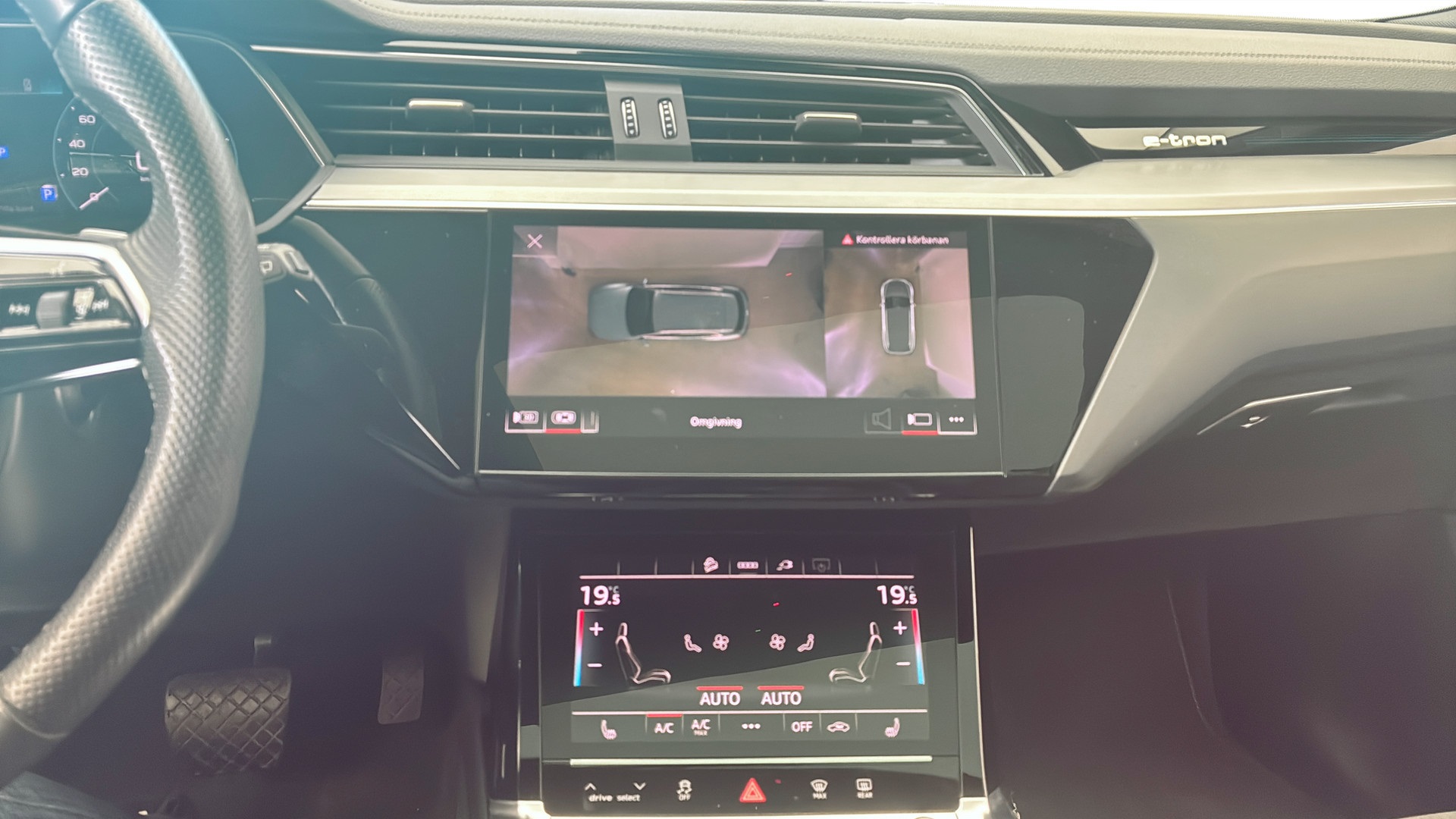 Audi e-tron DEZ96N