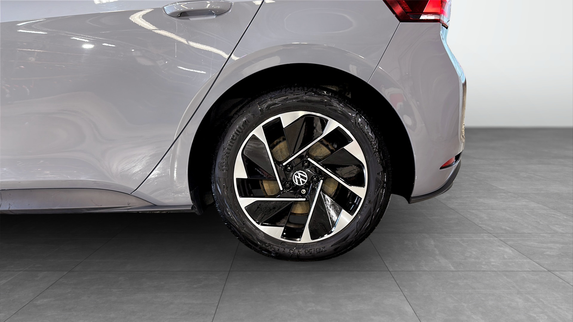 Volkswagen ID.3 DFL98B