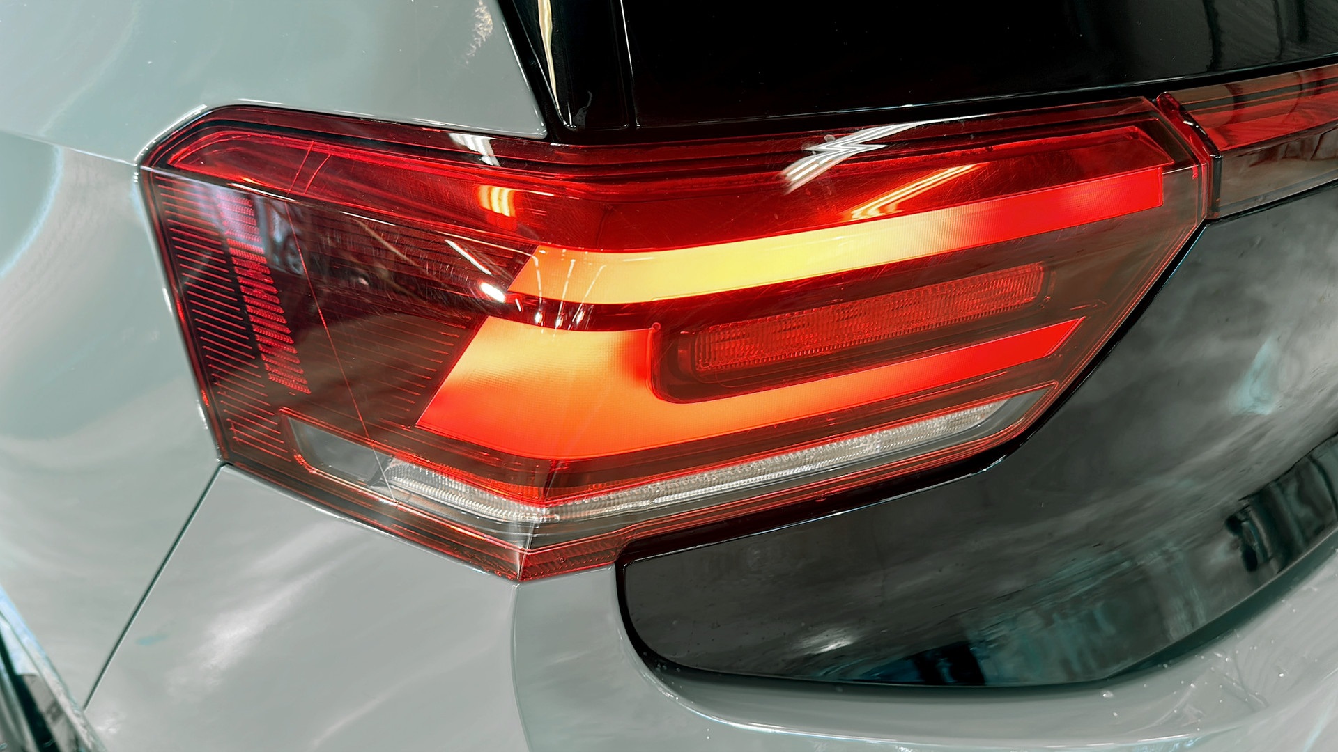 Volkswagen ID.3 DFL98B