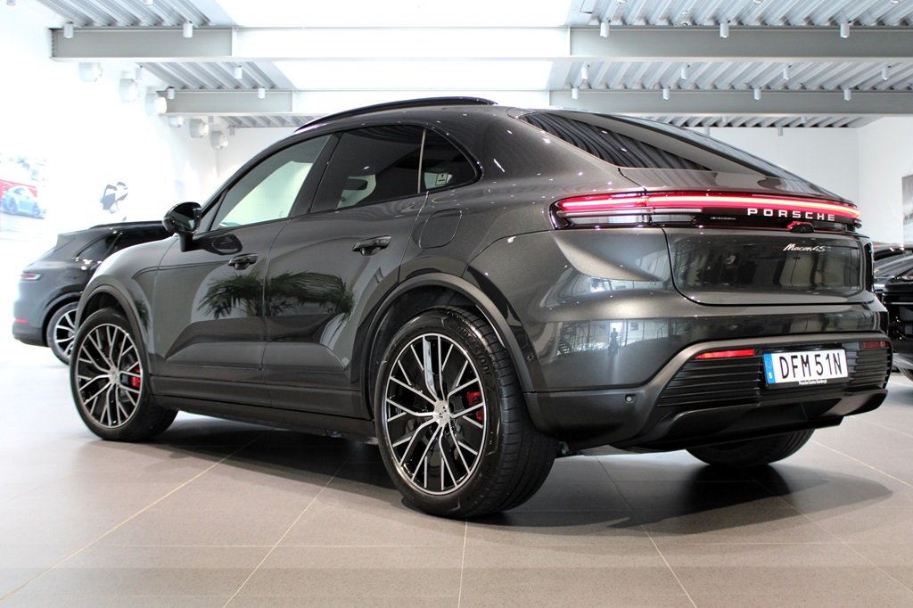 Porsche Macan DFM51N