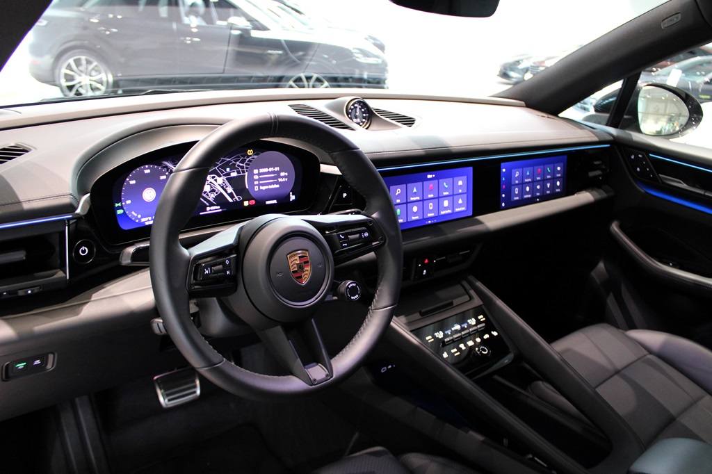 Porsche Macan DFM51N