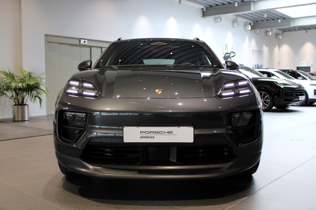 Porsche Macan DFM51N