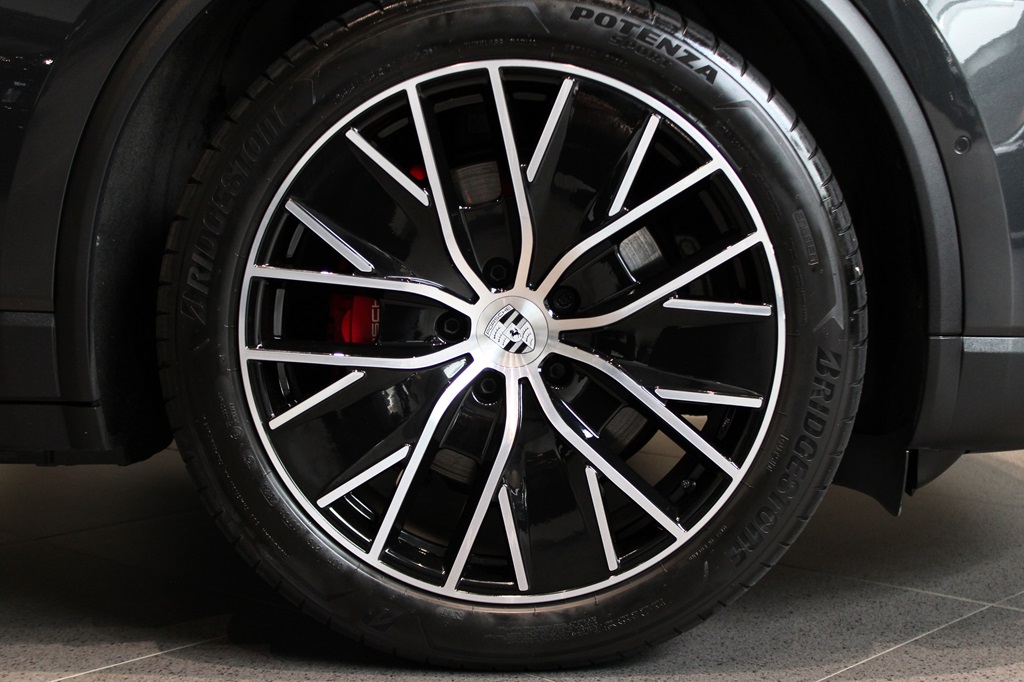 Porsche Macan DFM51N