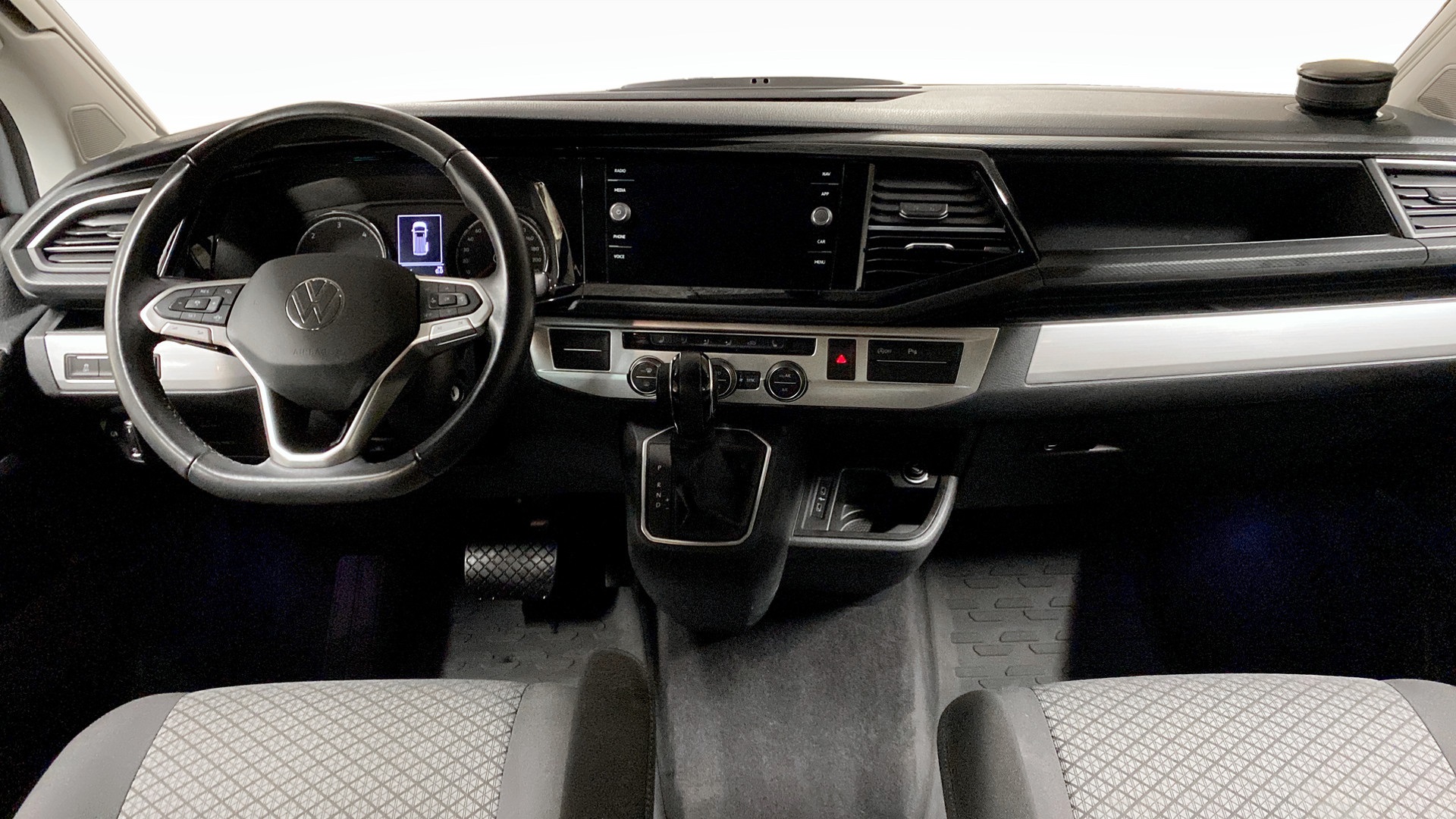 Volkswagen T6.1 California DGD33K