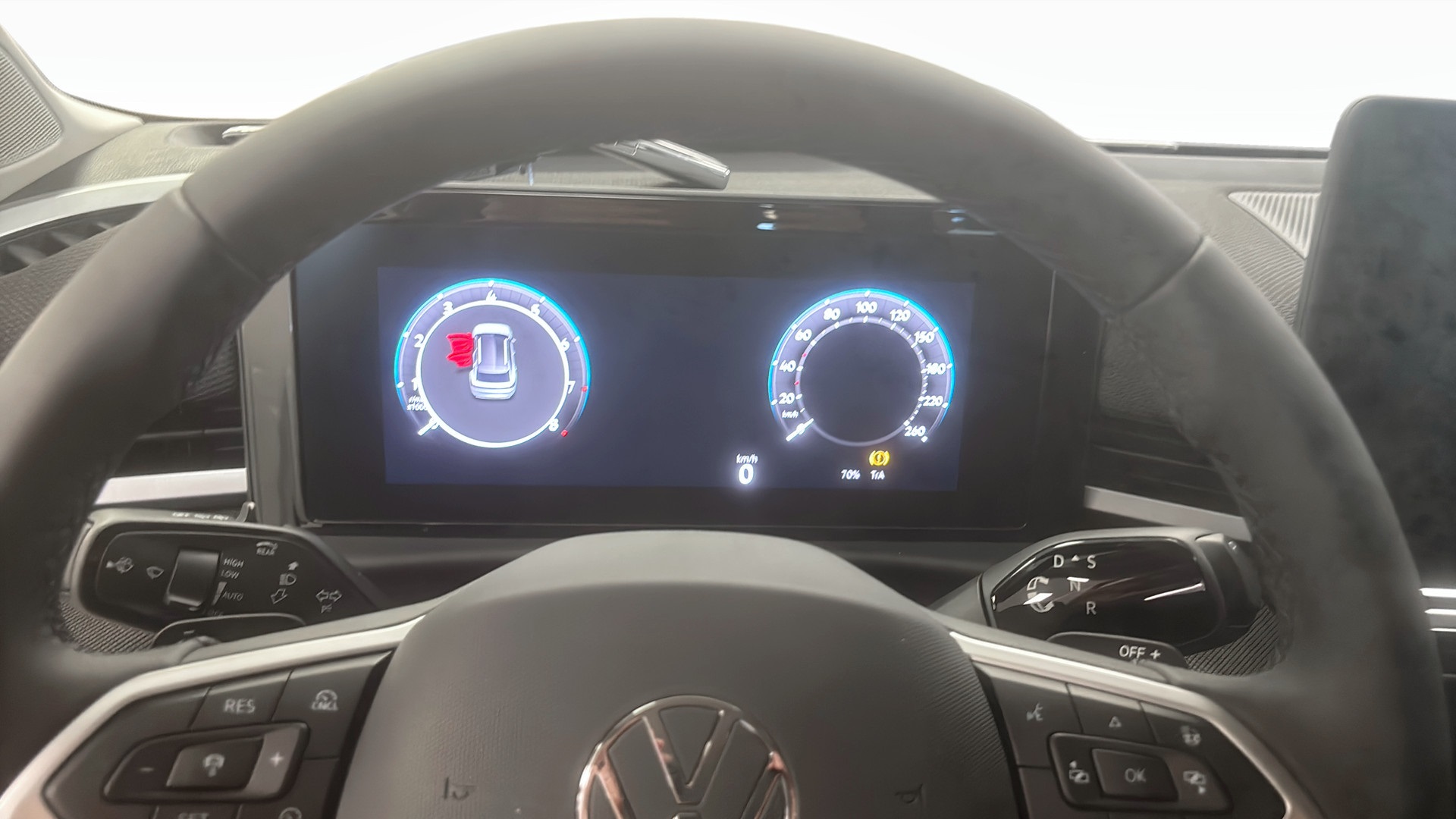 Volkswagen T-Roc DGE98N