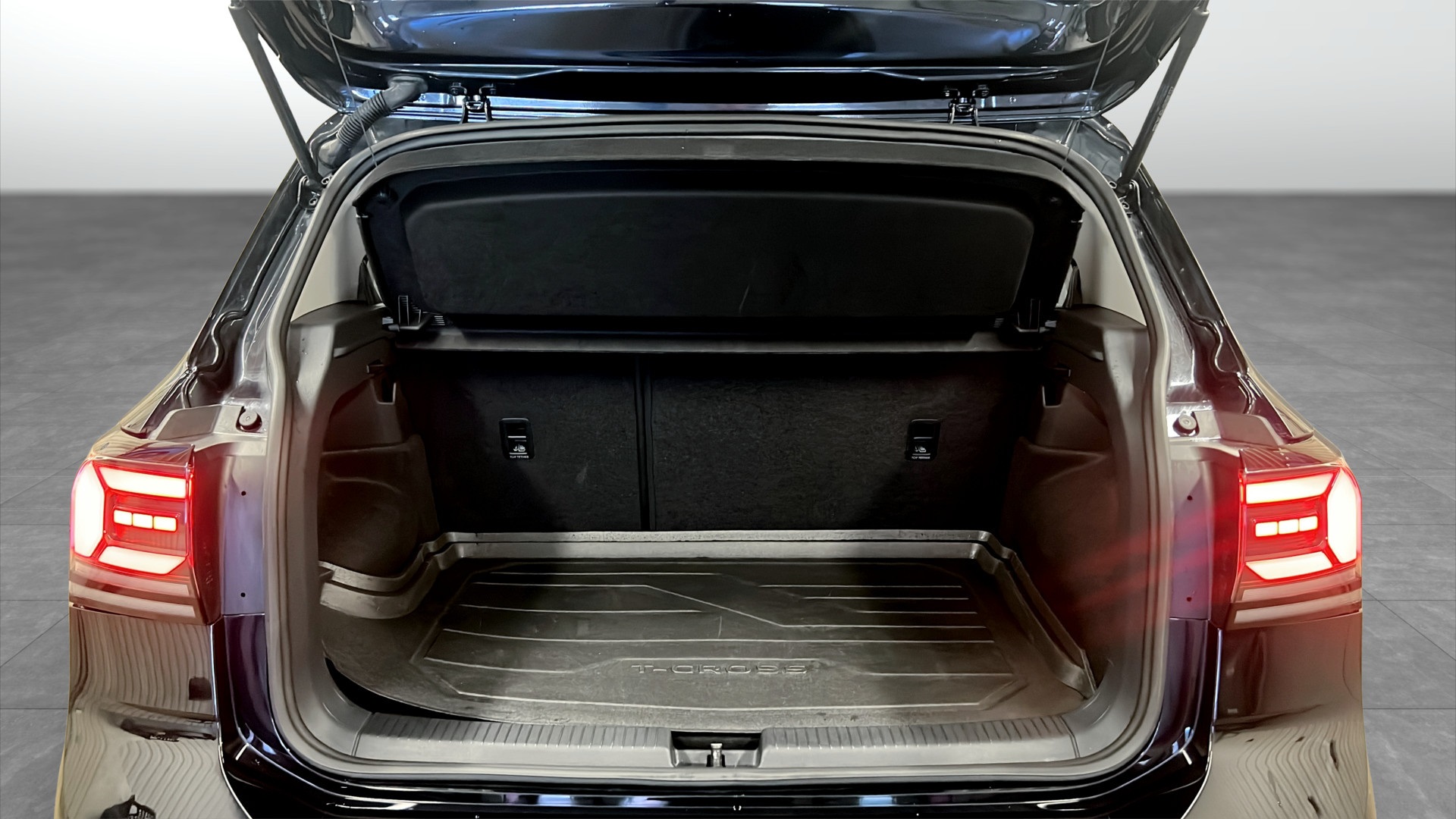 Volkswagen T-Cross DGH98L